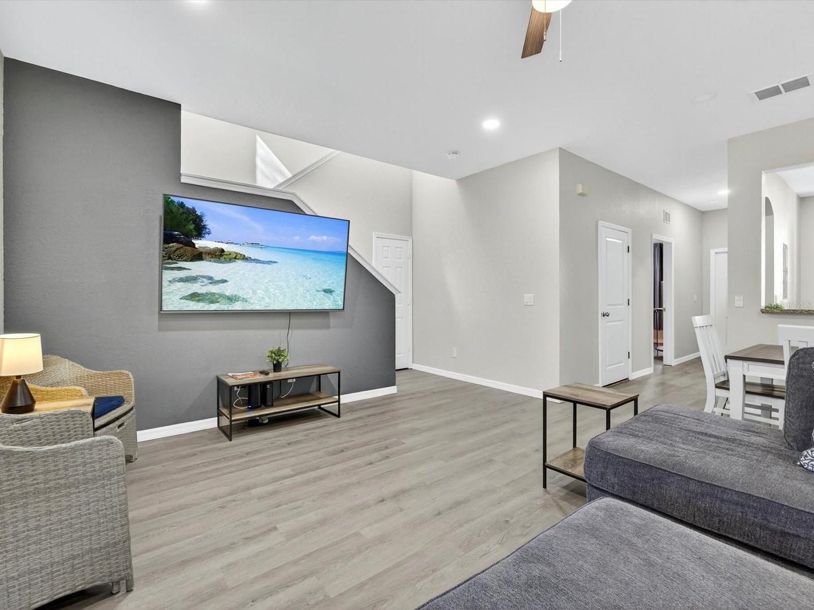 REGAL PALMS AT HIGHLAND RESERVE PH 05 - Residential