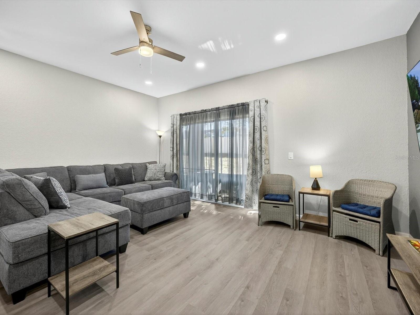 REGAL PALMS AT HIGHLAND RESERVE PH 05 - Residential