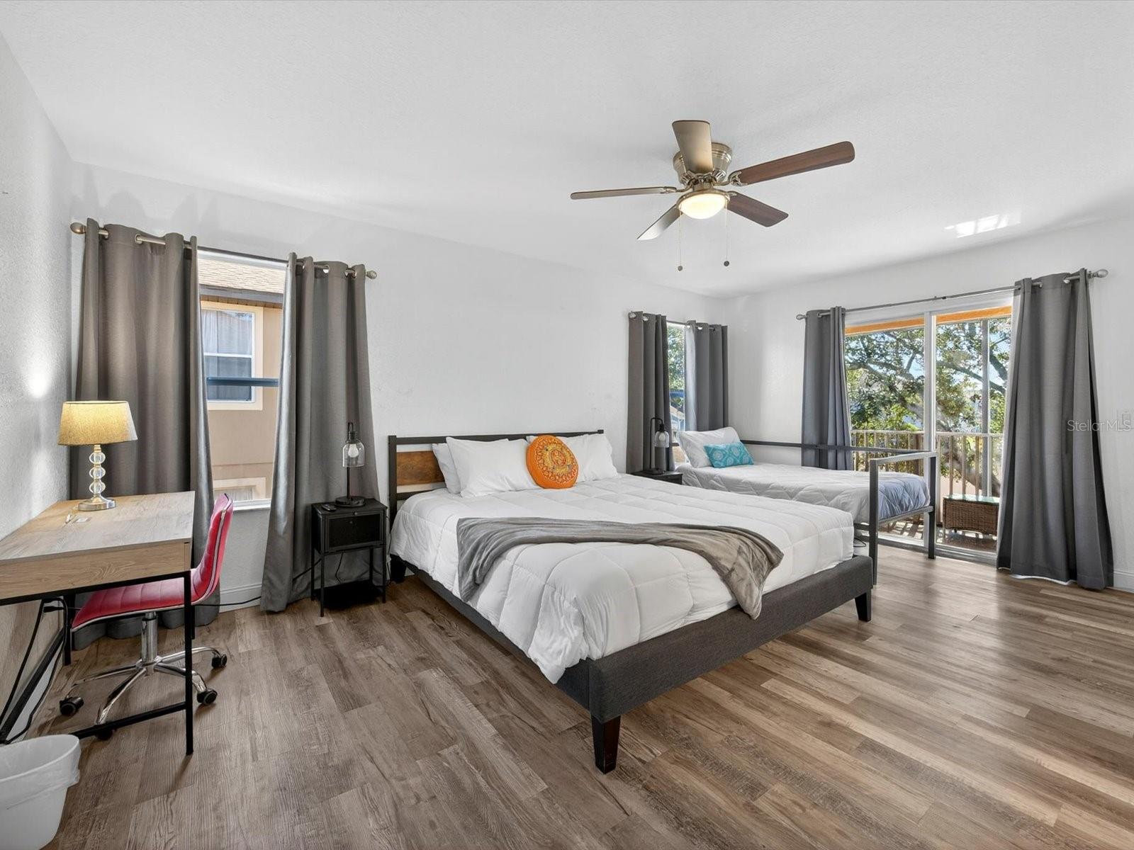 REGAL PALMS AT HIGHLAND RESERVE PH 05 - Residential