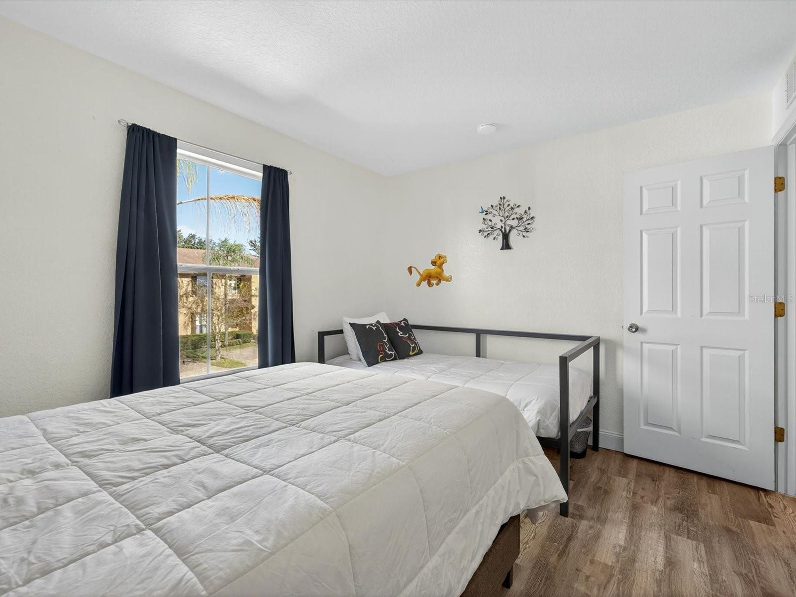 REGAL PALMS AT HIGHLAND RESERVE PH 05 - Residential