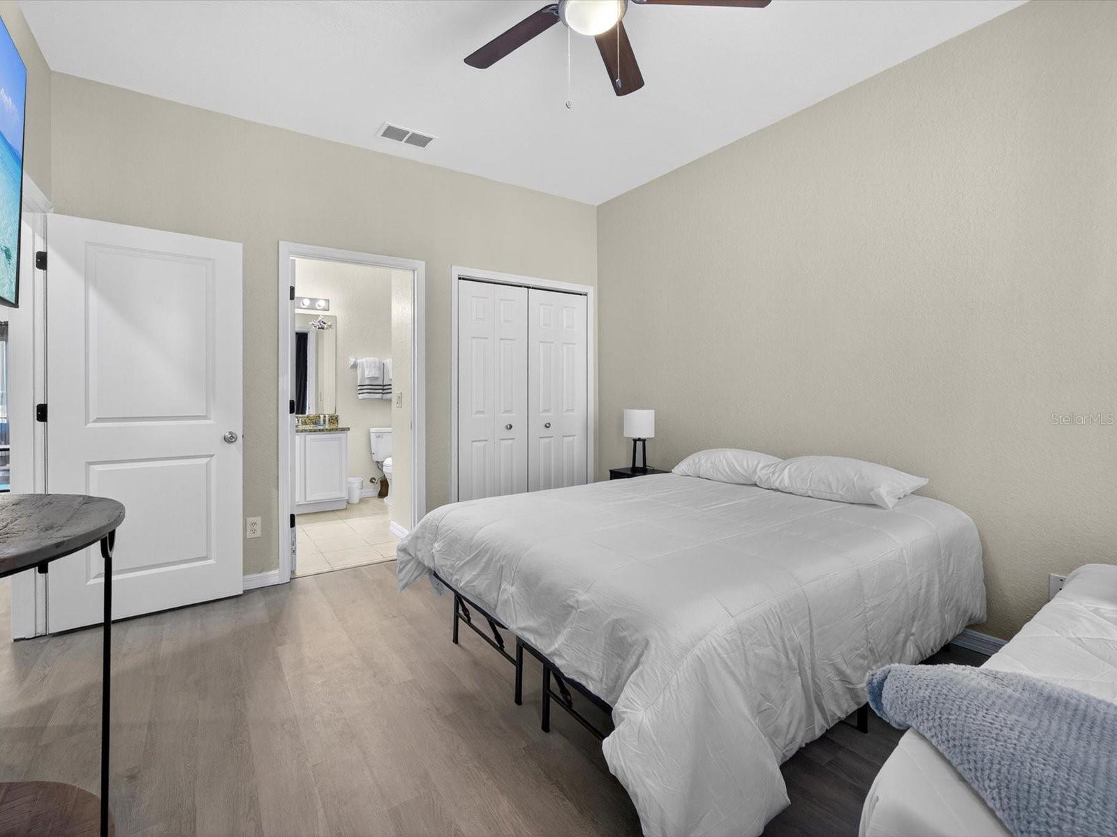 REGAL PALMS AT HIGHLAND RESERVE PH 05 - Residential