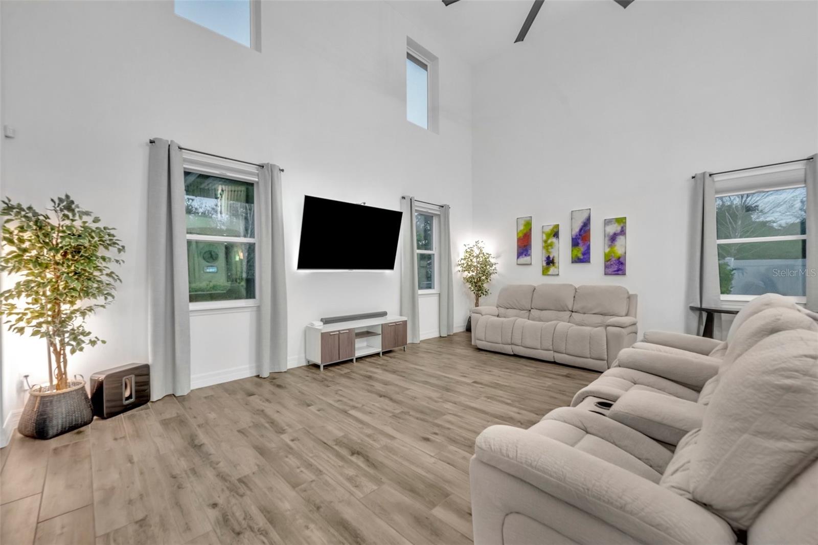 OAKLEY PLACE - Residential