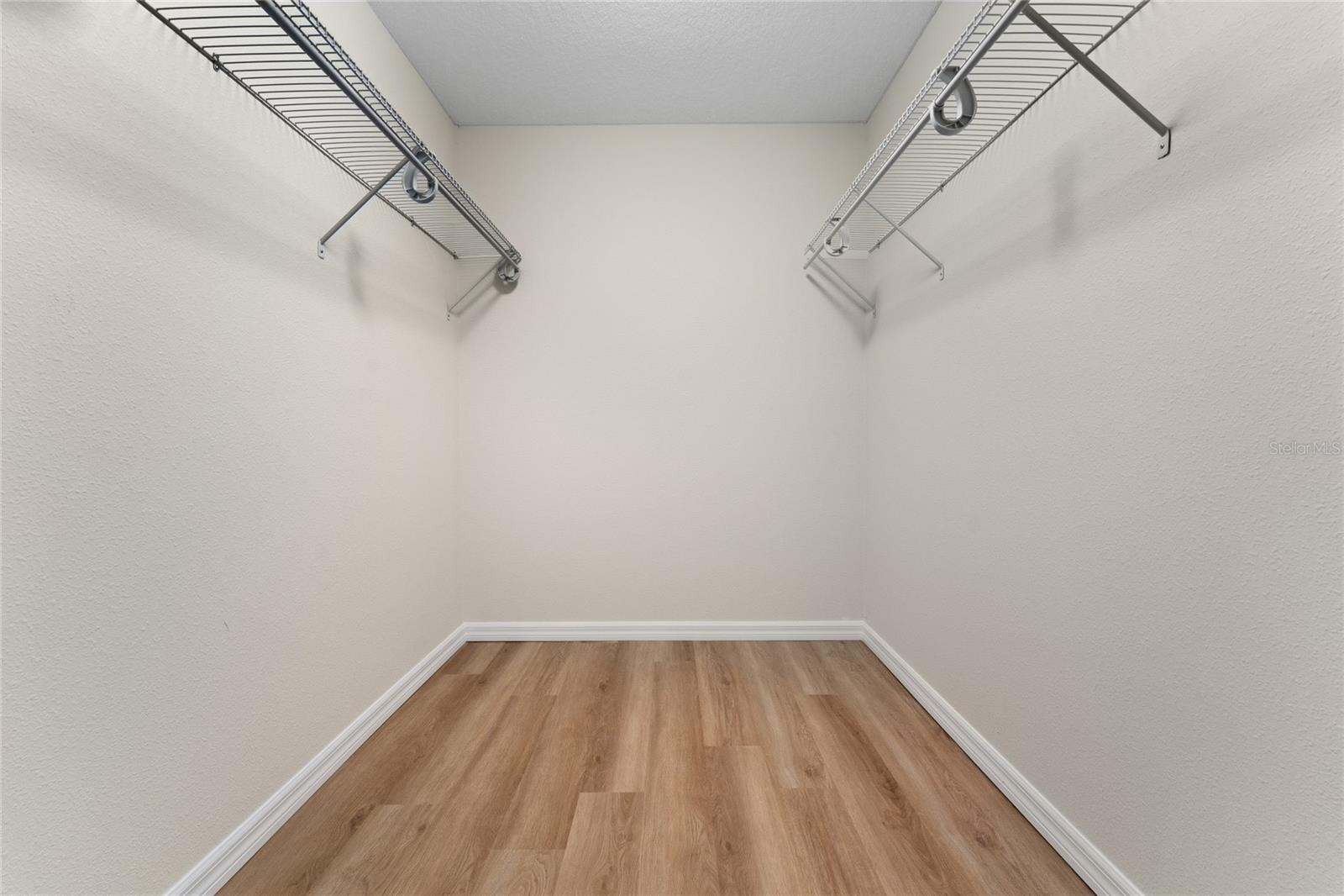 SILVER SHORES UN #33 - Residential Lease