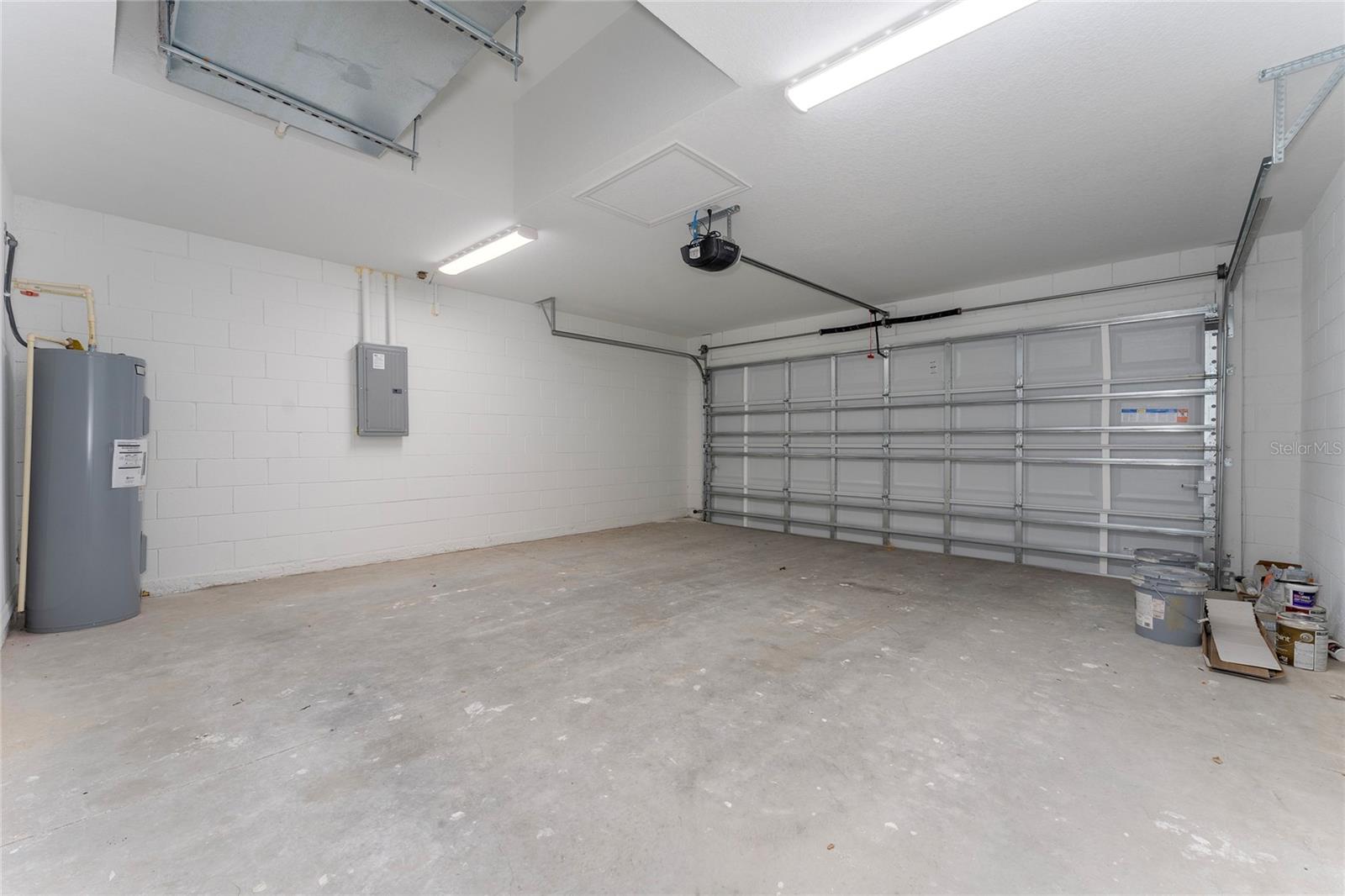 SILVER SHORES UN #33 - Residential Lease