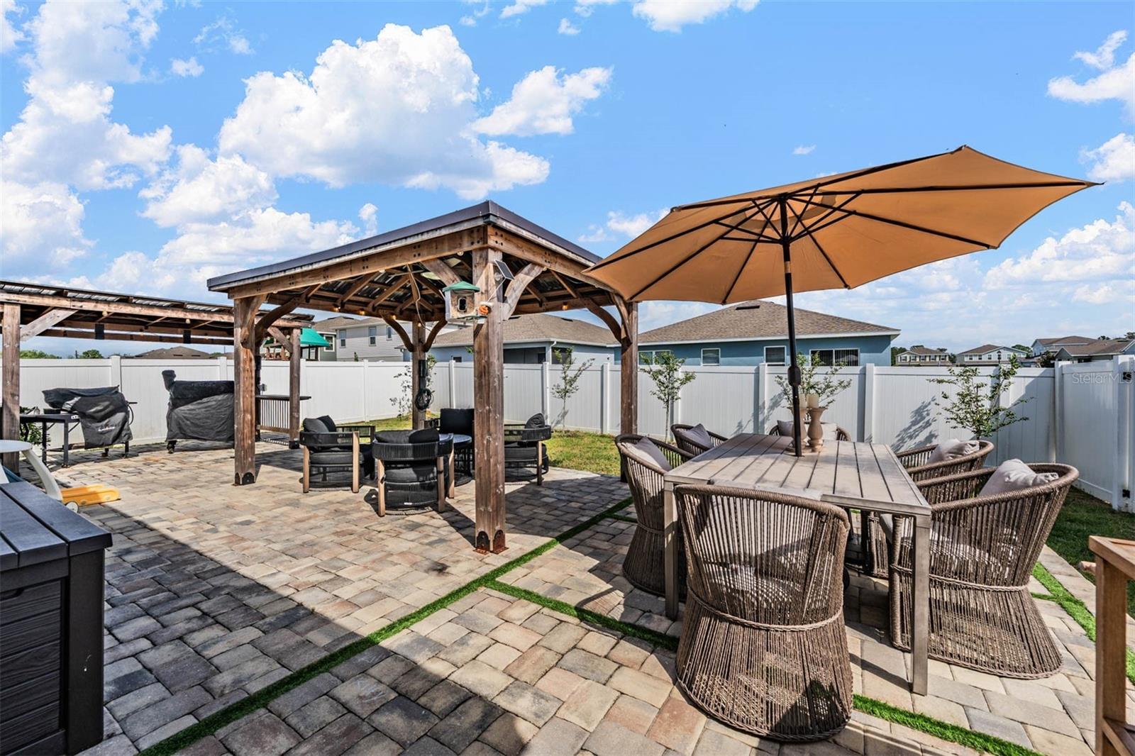 PARK MEADOWS - Residential