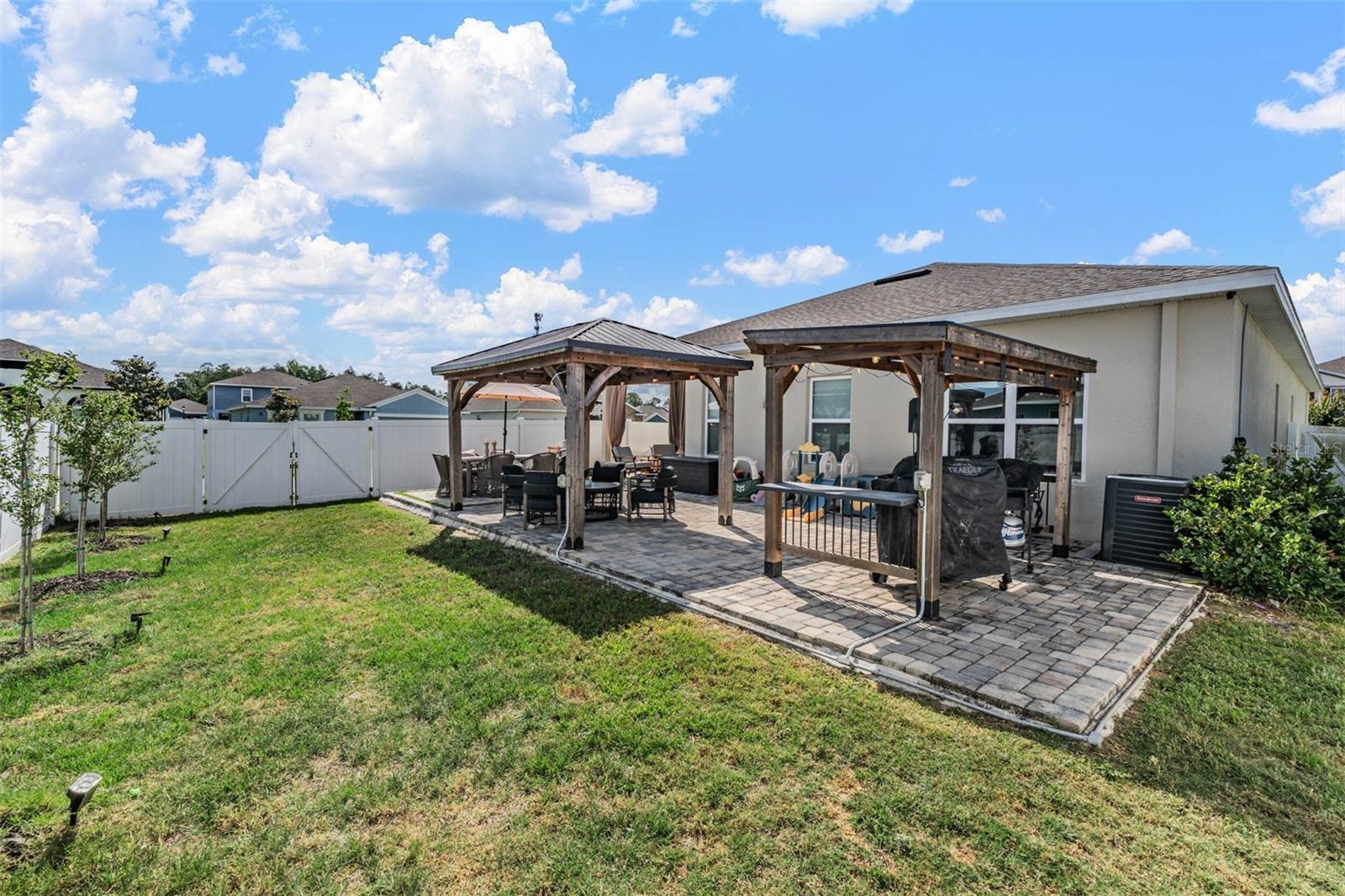 PARK MEADOWS - Residential