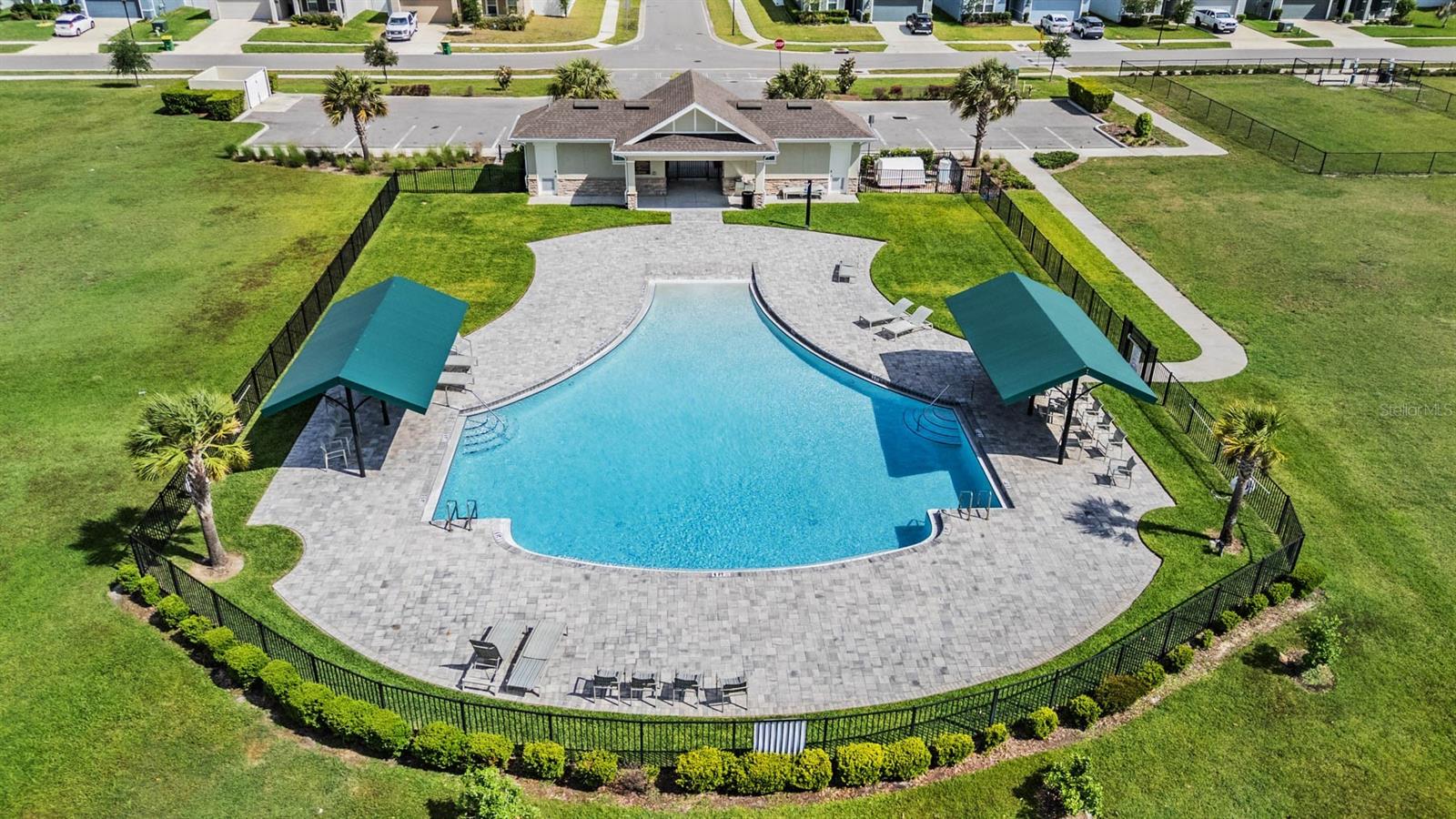 PARK MEADOWS - Residential