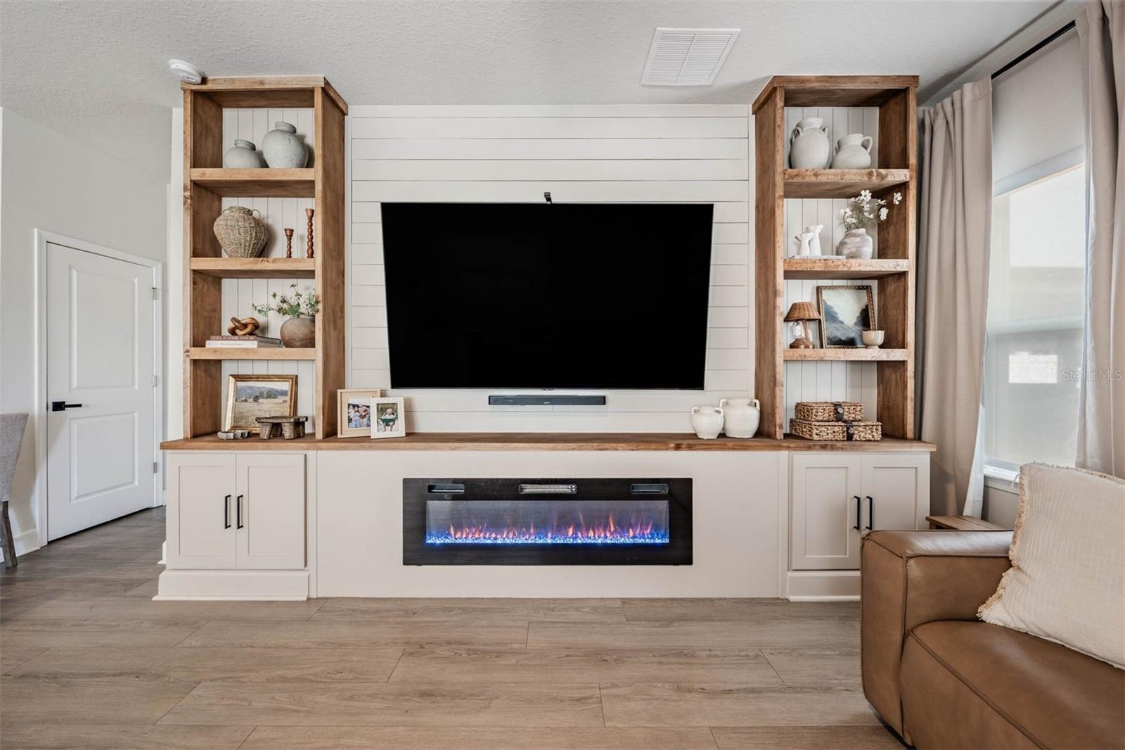 PARK MEADOWS - Residential