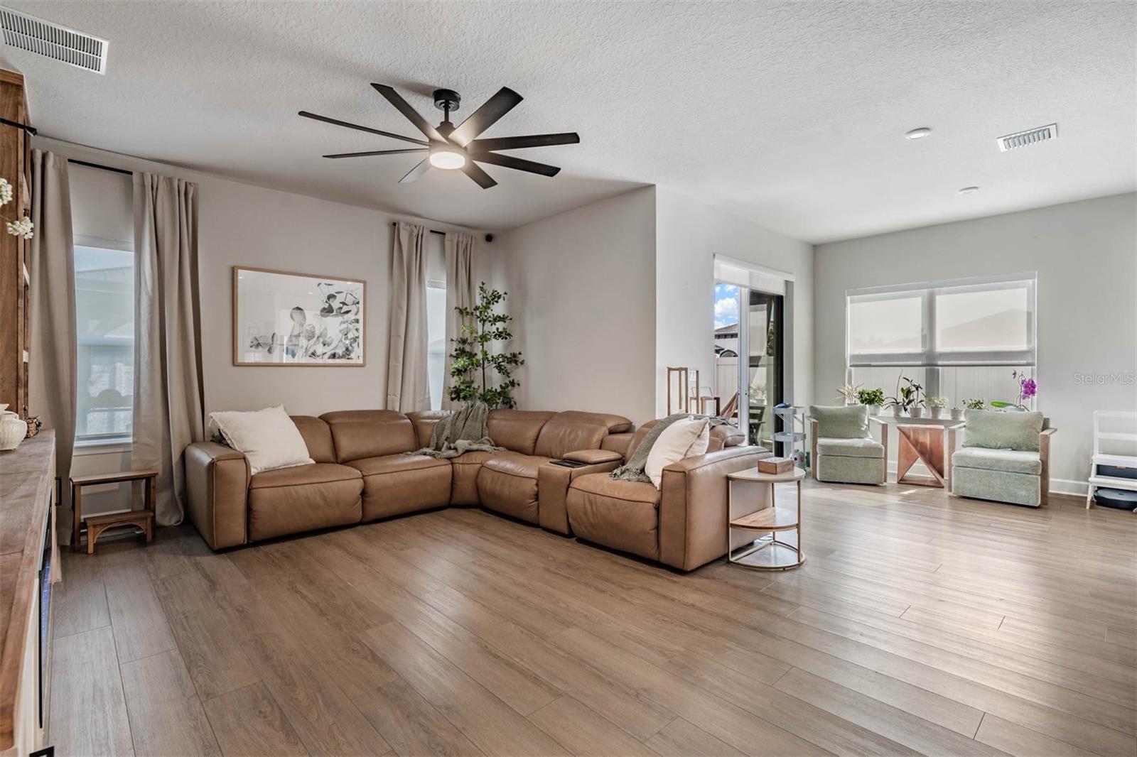 29345 MEADOWCROFT AVENUE