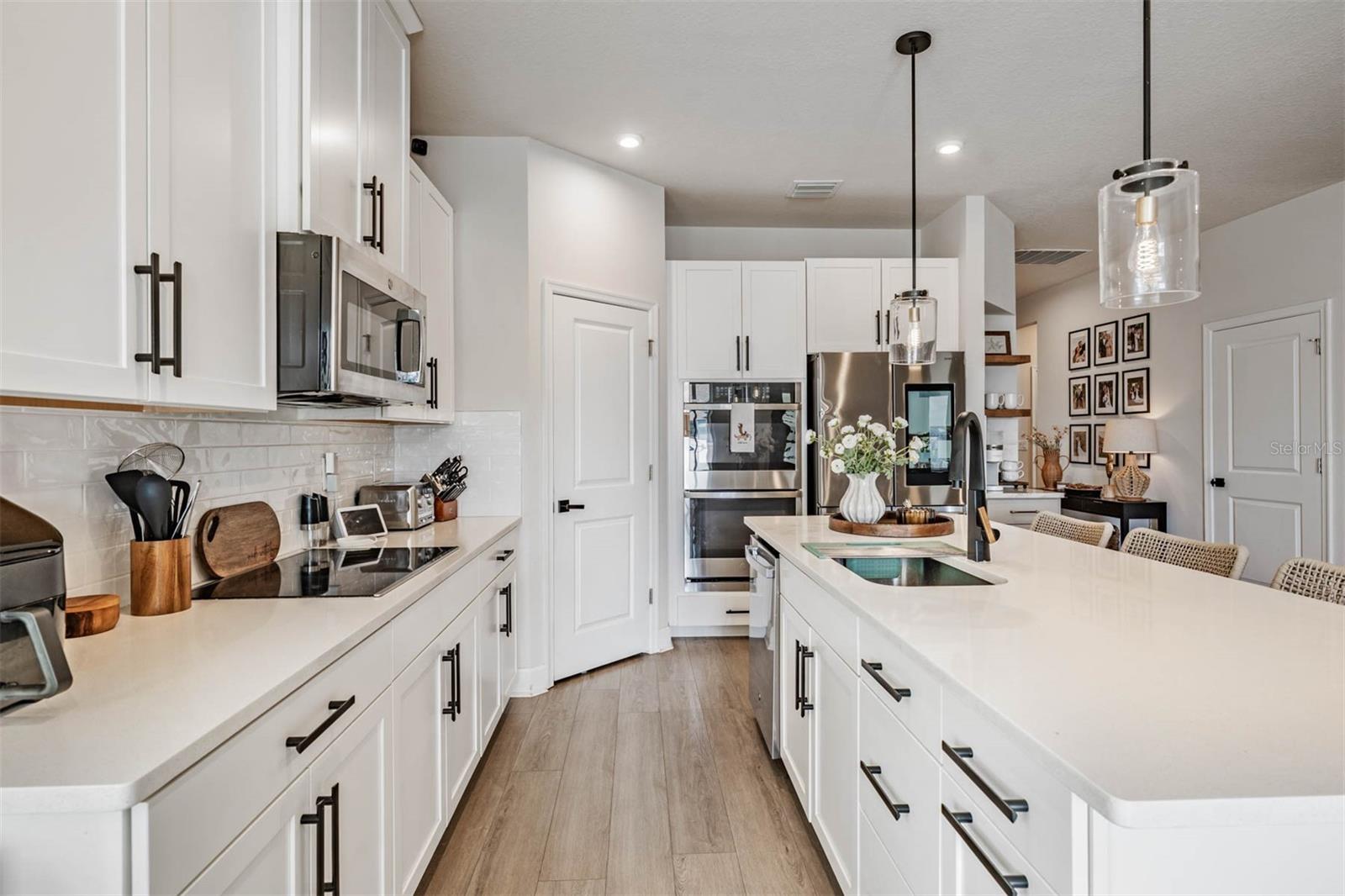 PARK MEADOWS - Residential