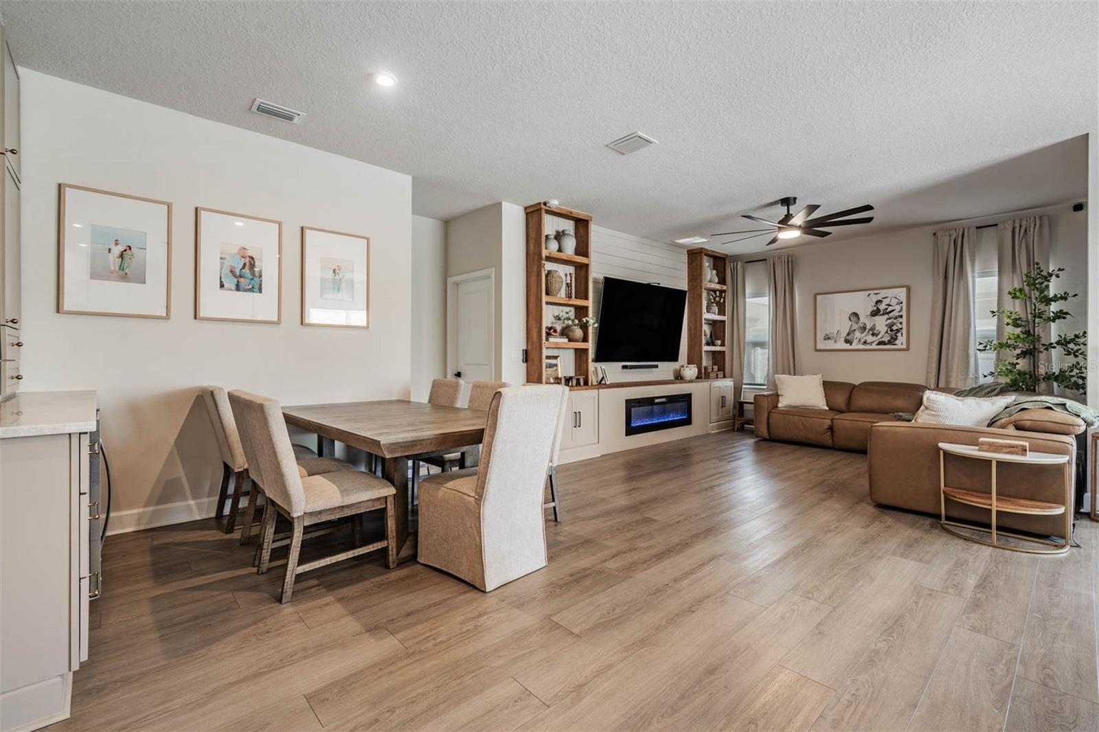 PARK MEADOWS - Residential