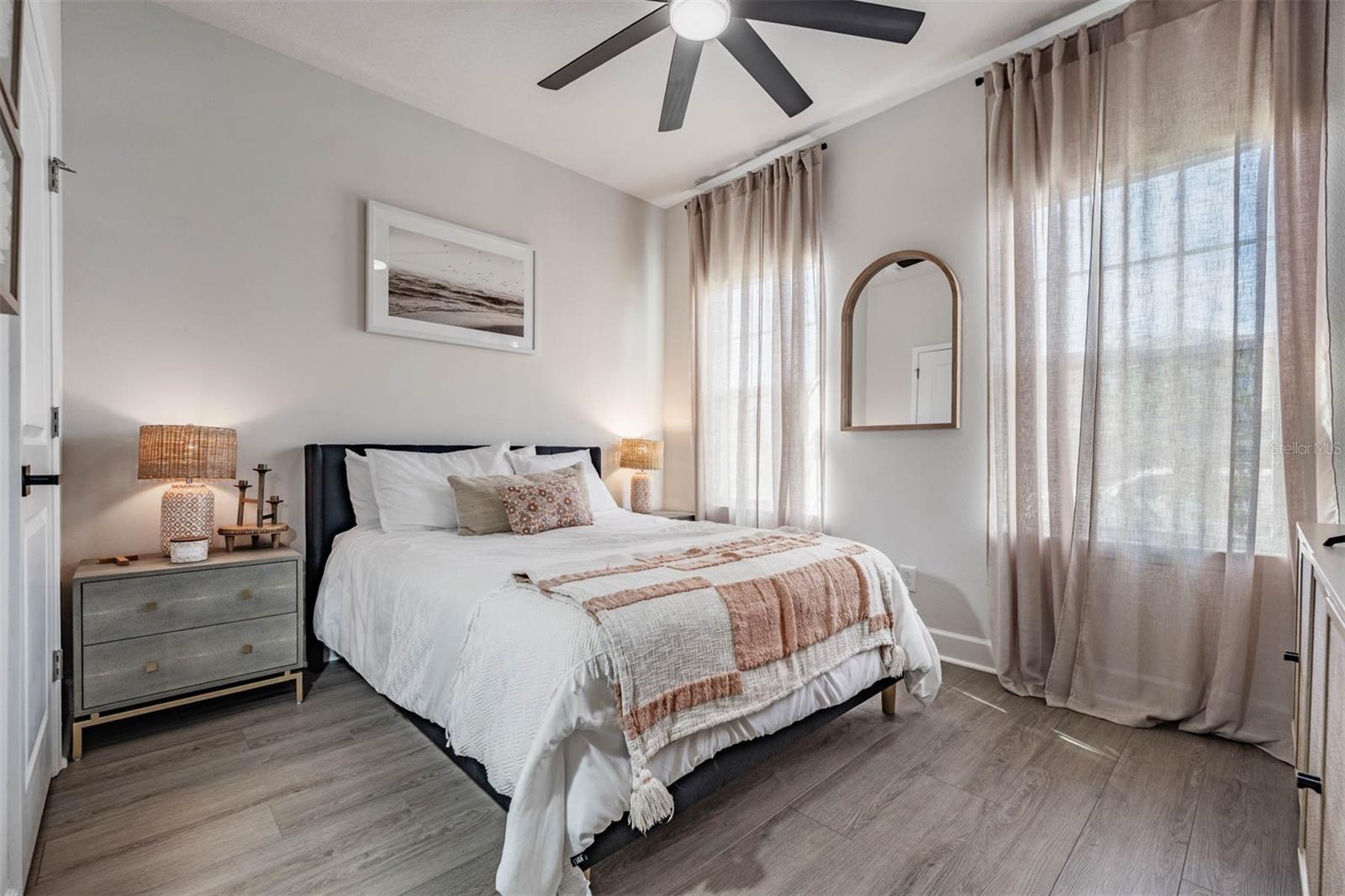 PARK MEADOWS - Residential