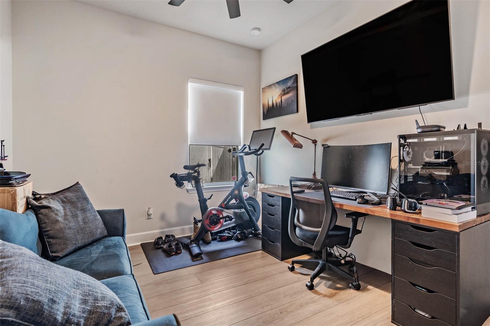 PARK MEADOWS - Residential