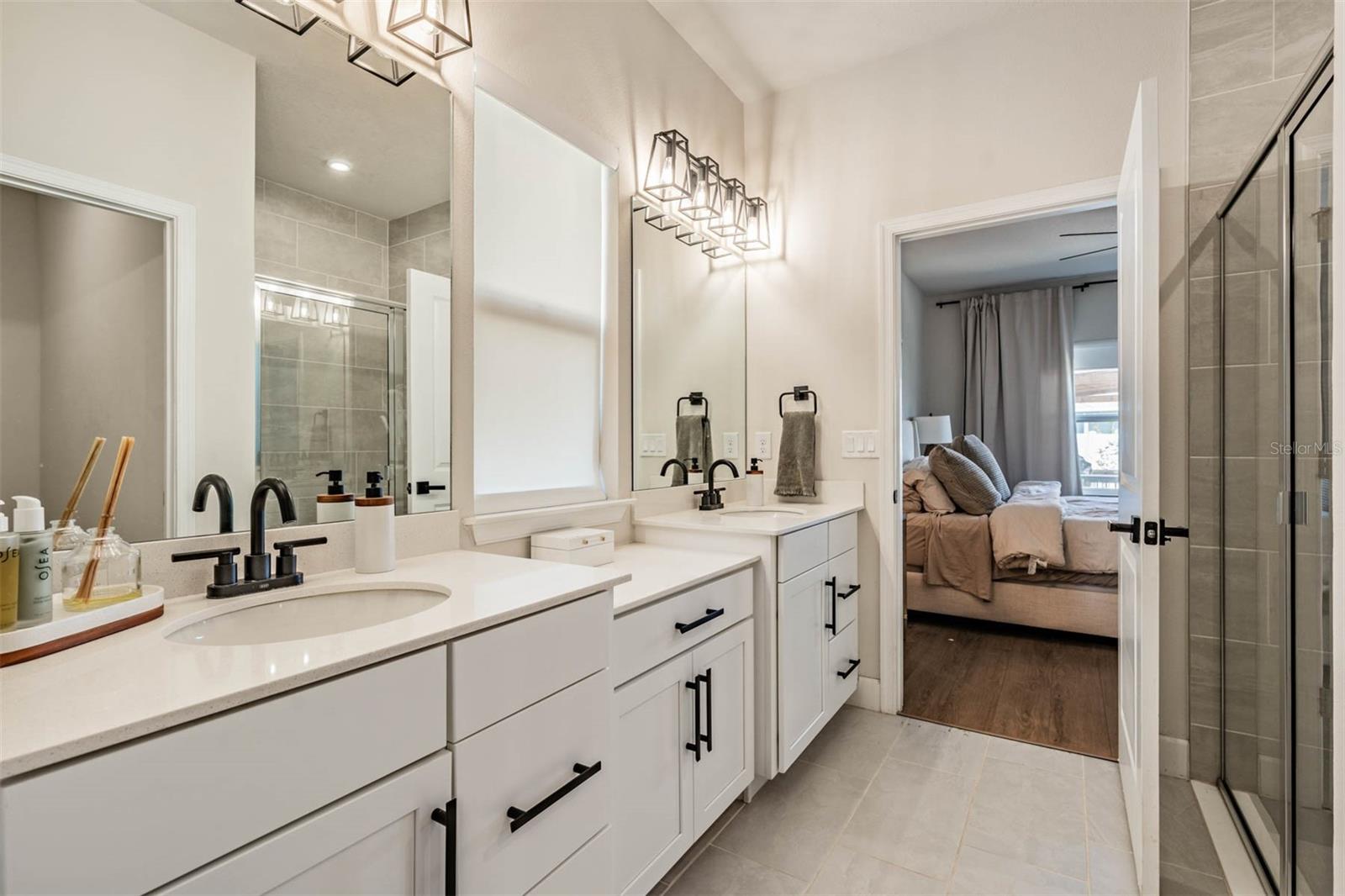 PARK MEADOWS - Residential