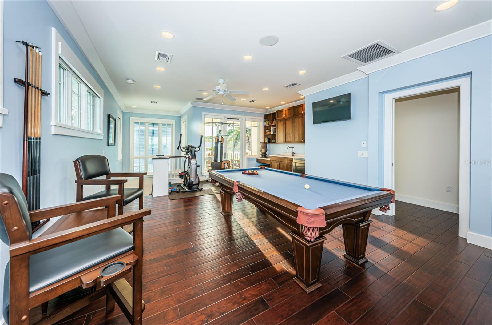 ISLAND ESTATE OF CLEARWATER UNITS 6D 7A 7C - Residential