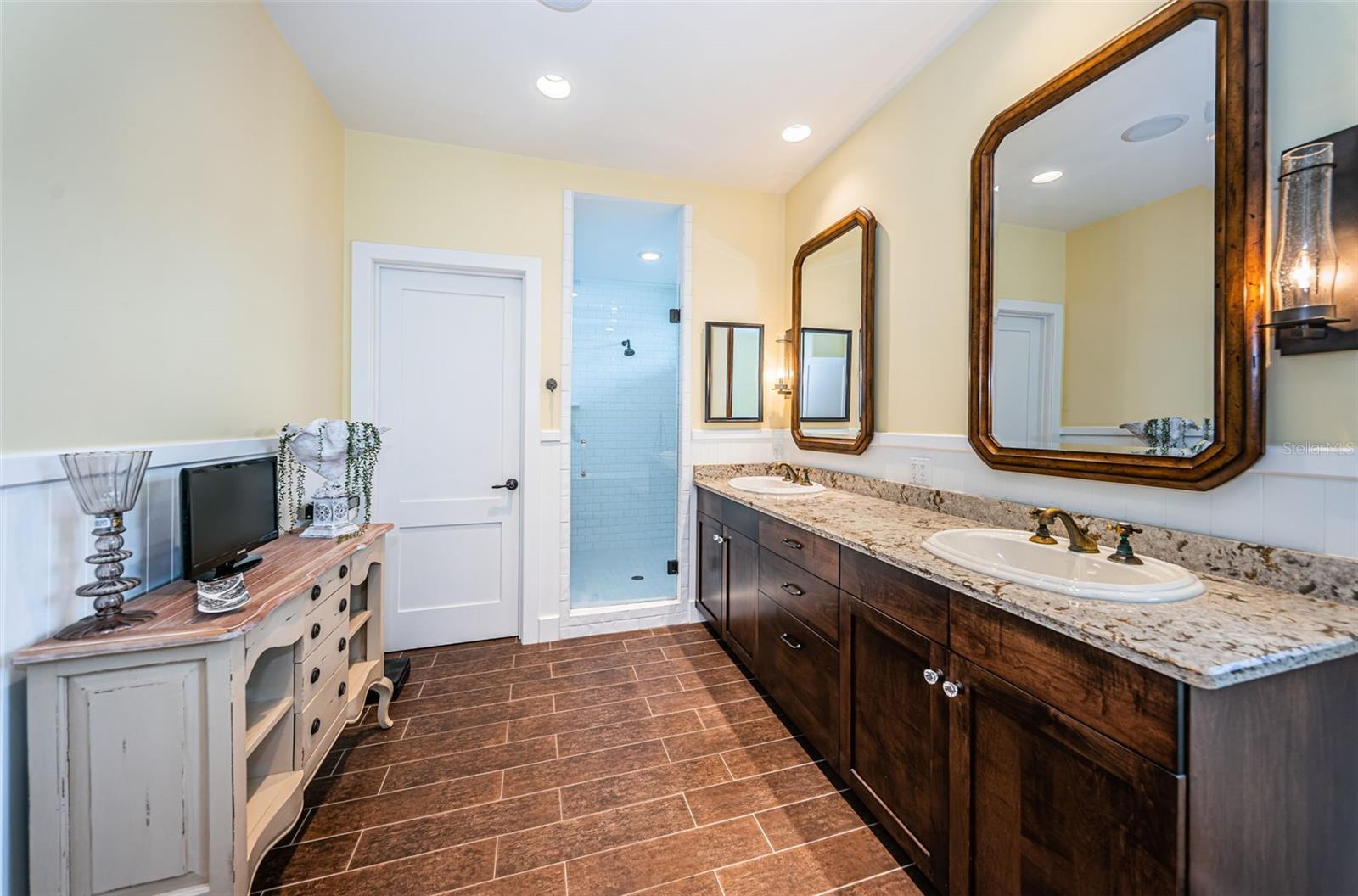 ISLAND ESTATE OF CLEARWATER UNITS 6D 7A 7C - Residential