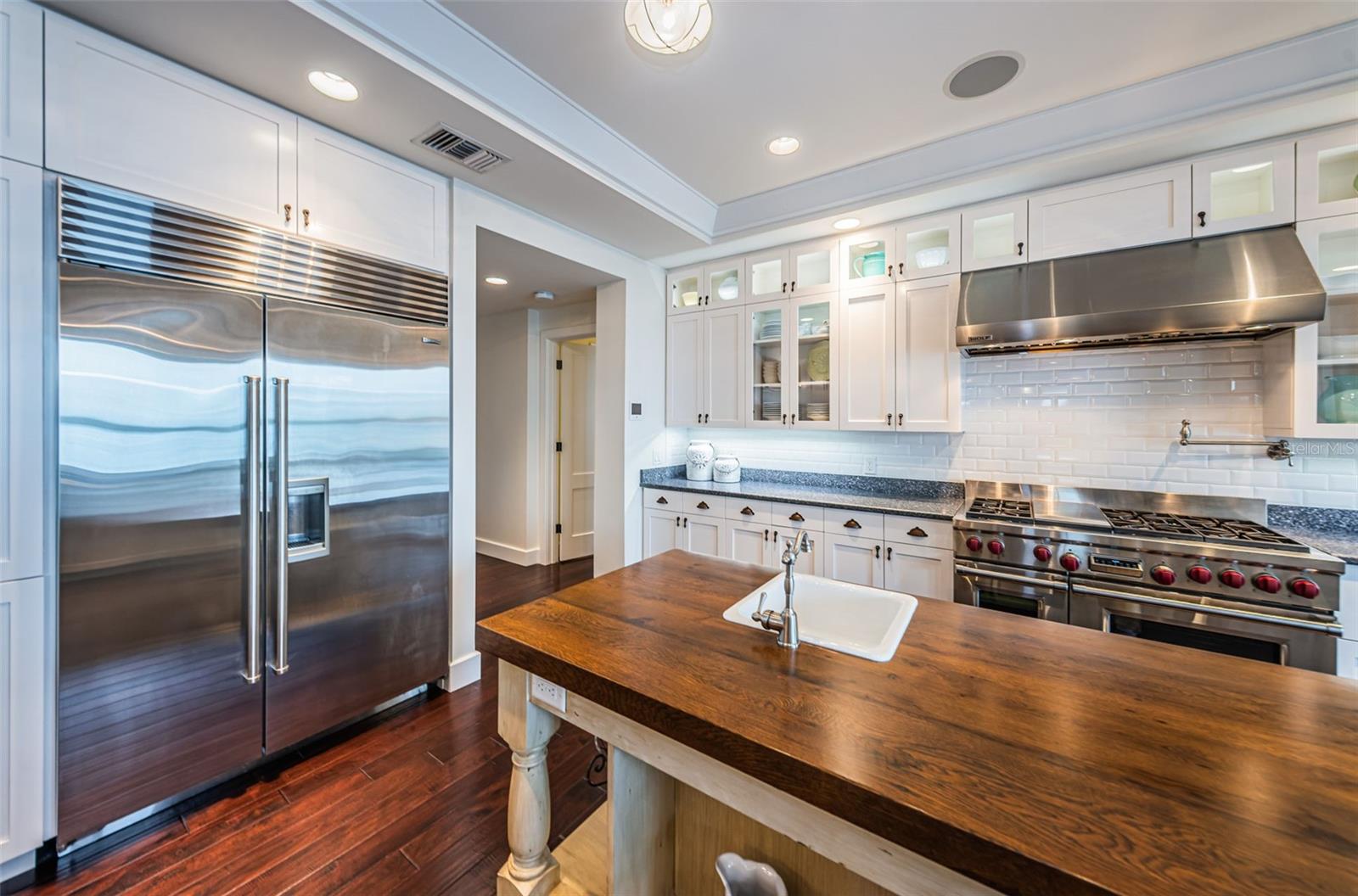 ISLAND ESTATE OF CLEARWATER UNITS 6D 7A 7C - Residential