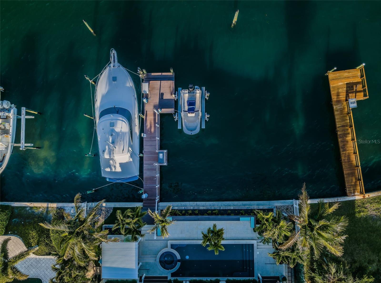 ISLAND ESTATE OF CLEARWATER UNITS 6D 7A 7C - Residential