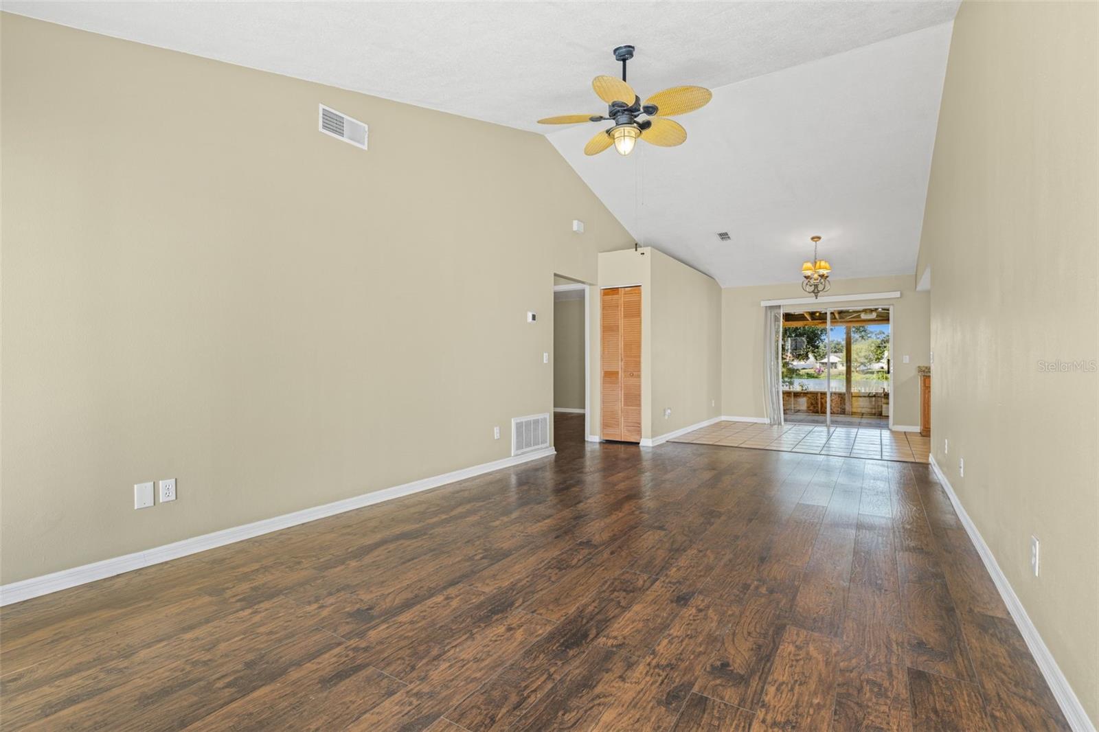 LAKEVIEW VILLAGE SEC K UNI - Residential