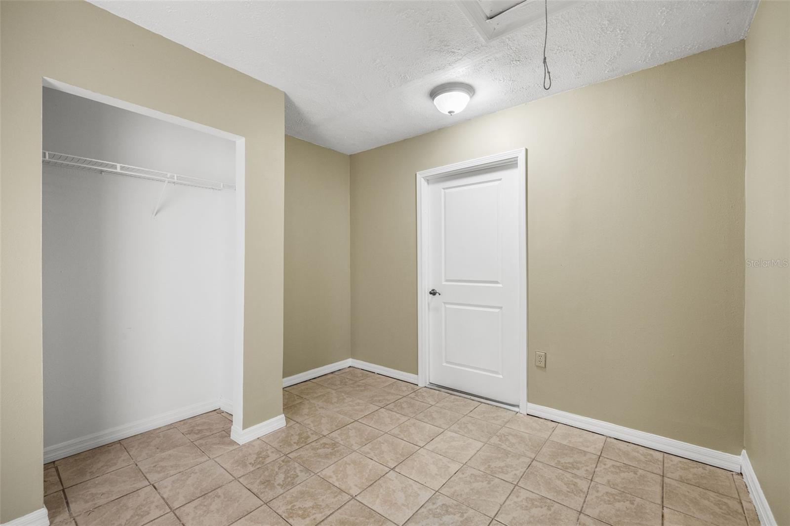 LAKEVIEW VILLAGE SEC K UNI - Residential