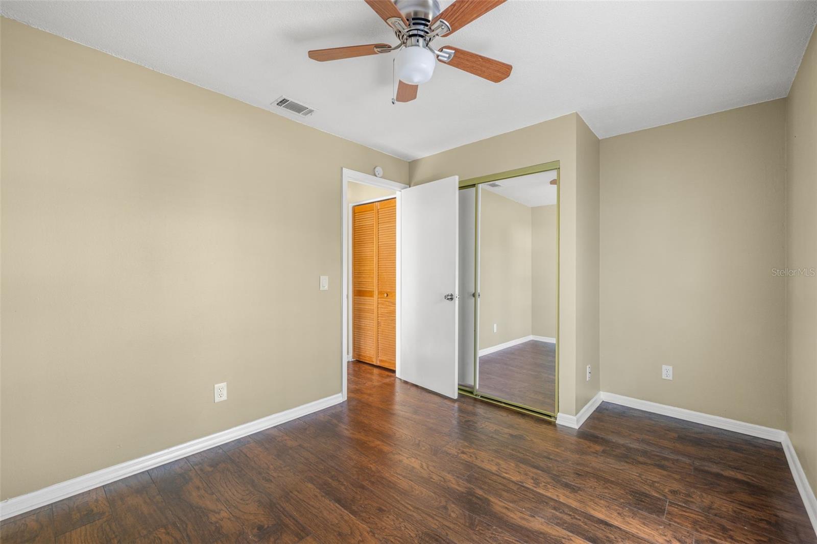 LAKEVIEW VILLAGE SEC K UNI - Residential