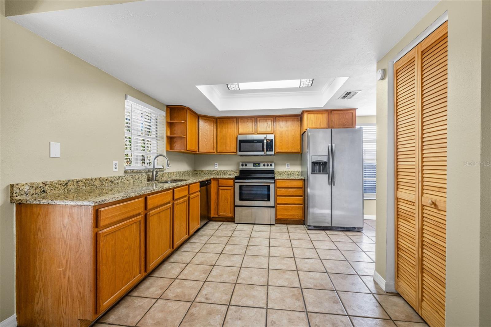 LAKEVIEW VILLAGE SEC K UNI - Residential