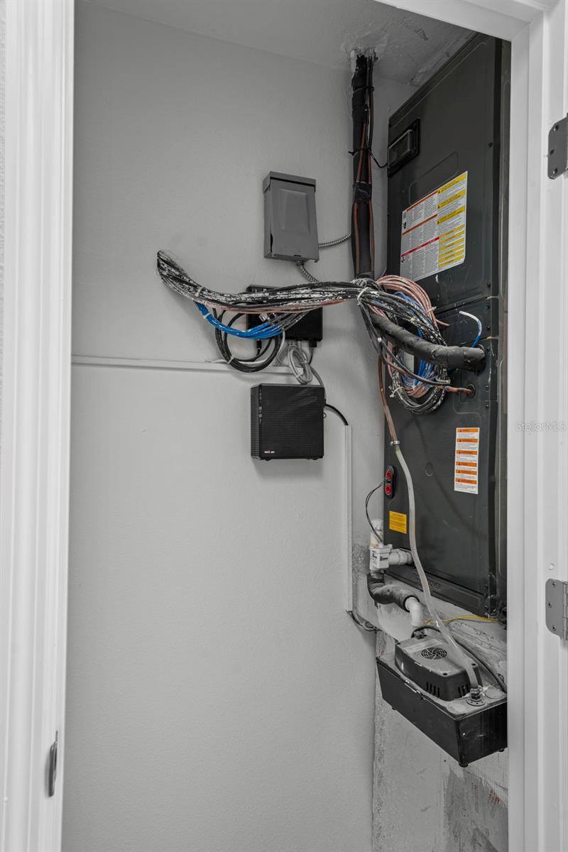 BROBSTON FENDIG & CO HALF WA - Commercial Lease