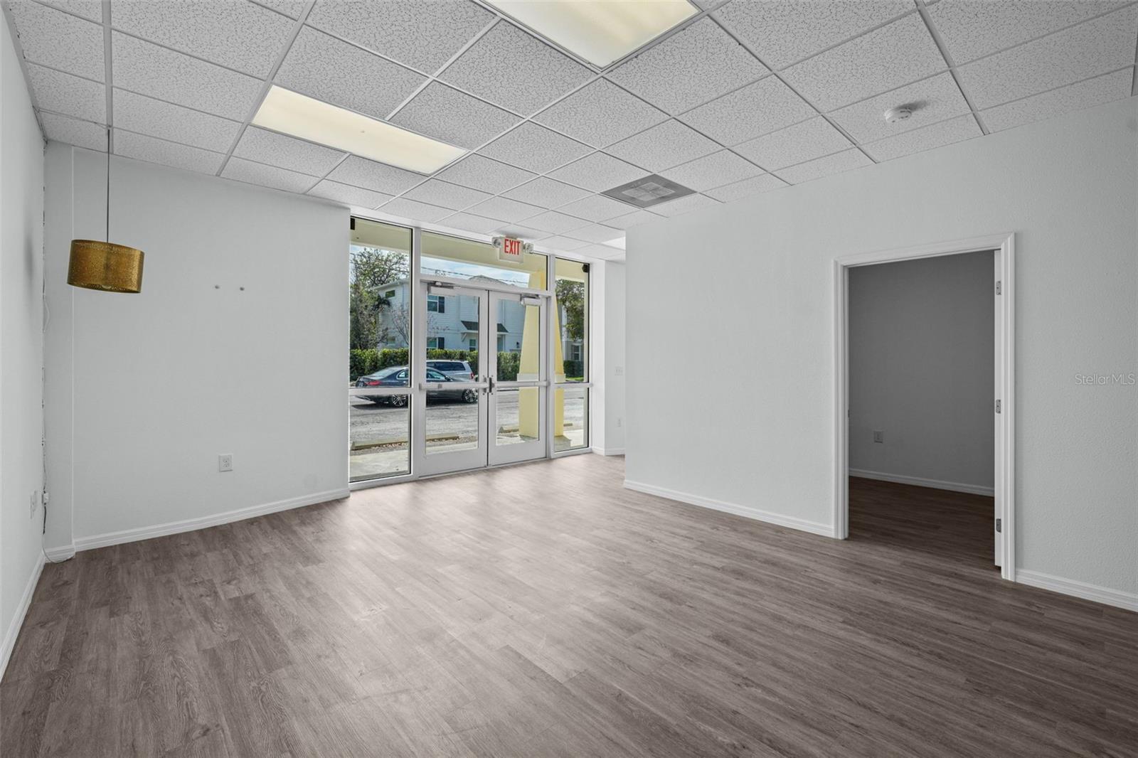 BROBSTON FENDIG & CO HALF WA - Commercial Lease