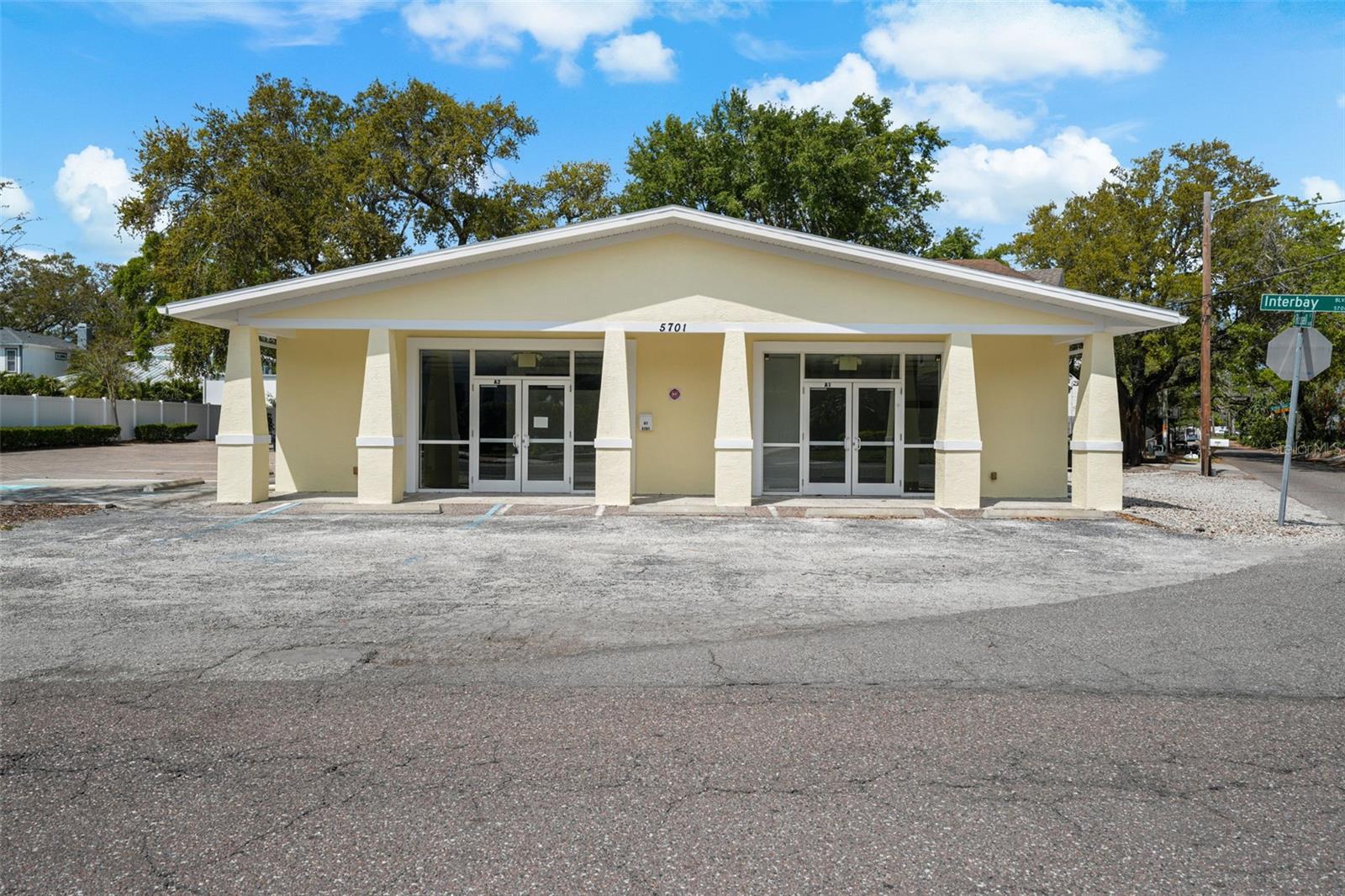 BROBSTON FENDIG & CO HALF WA - Commercial Lease