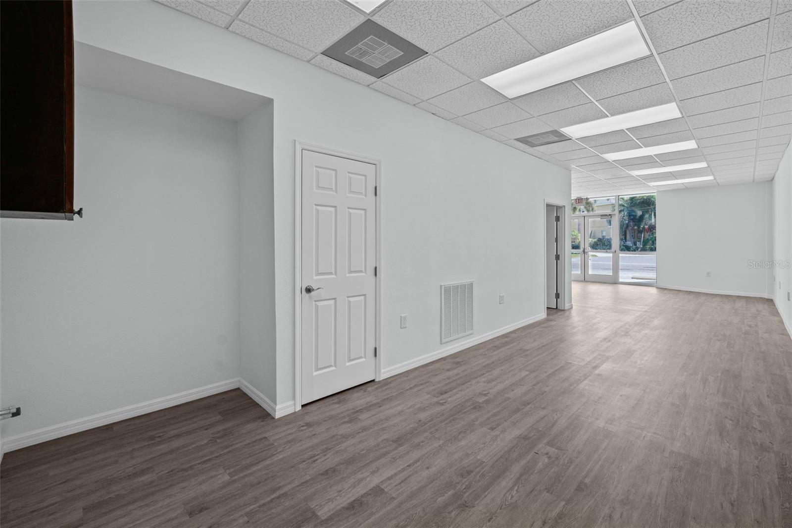 BROBSTON FENDIG & CO HALF WA - Commercial Lease