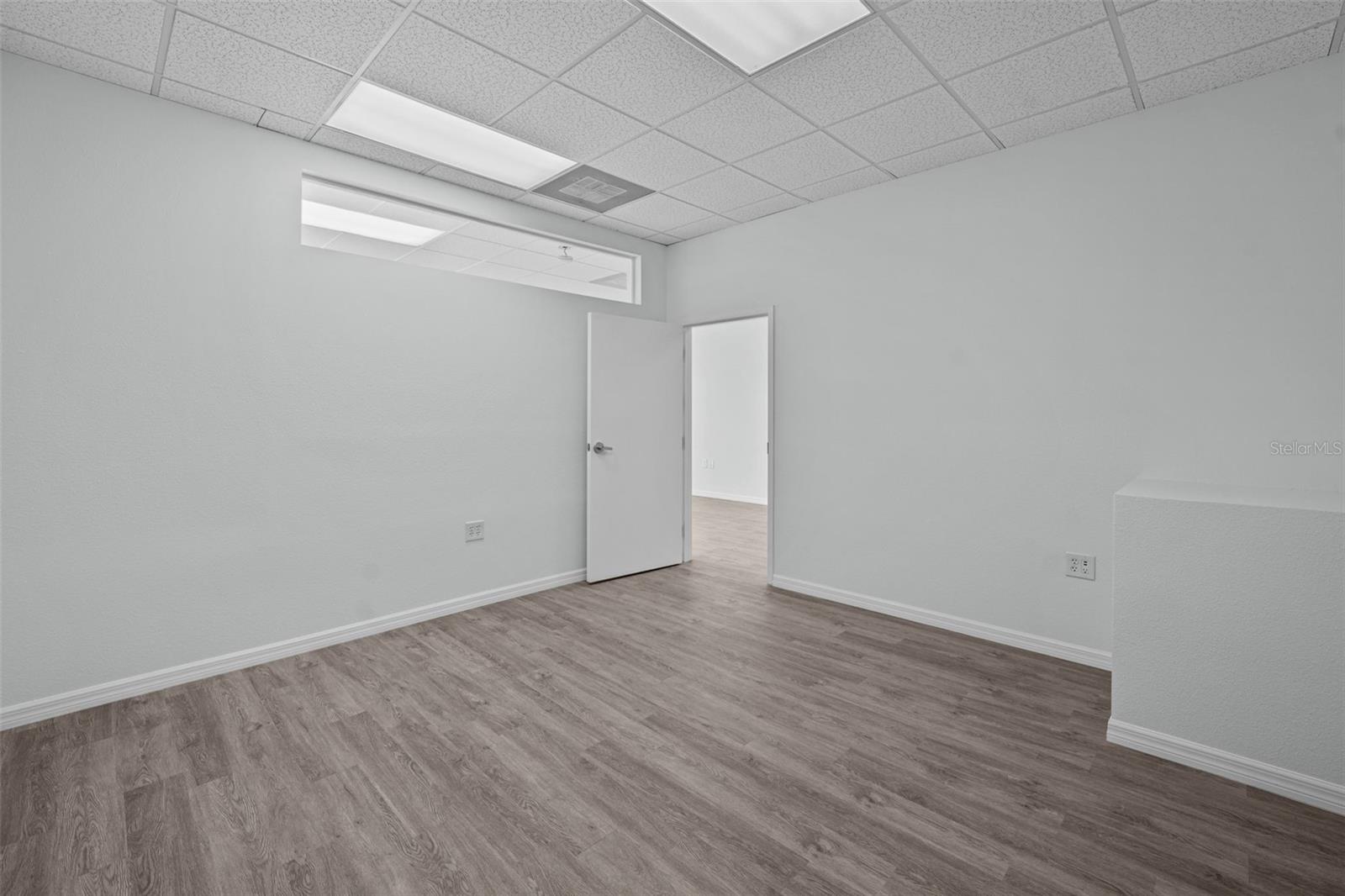 BROBSTON FENDIG & CO HALF WA - Commercial Lease