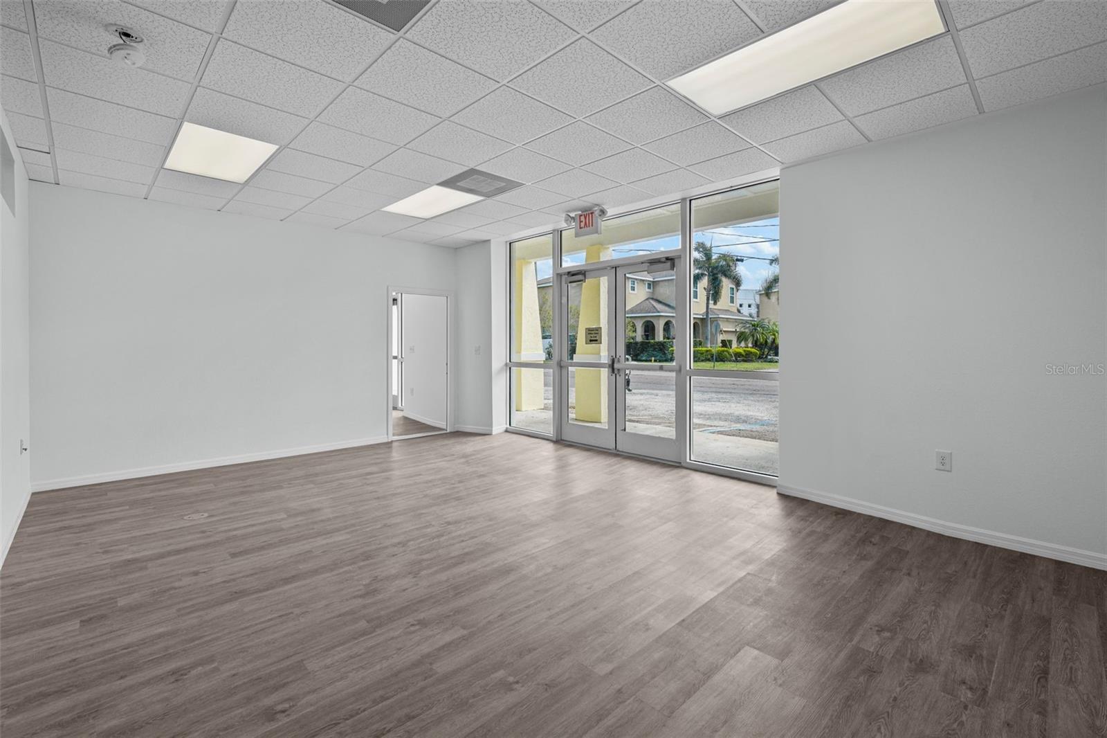 BROBSTON FENDIG & CO HALF WA - Commercial Lease