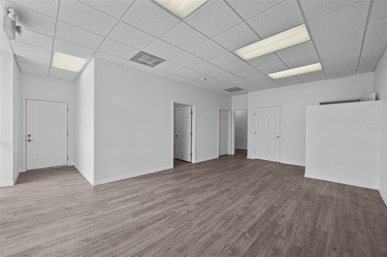 BROBSTON FENDIG & CO HALF WA - Commercial Lease