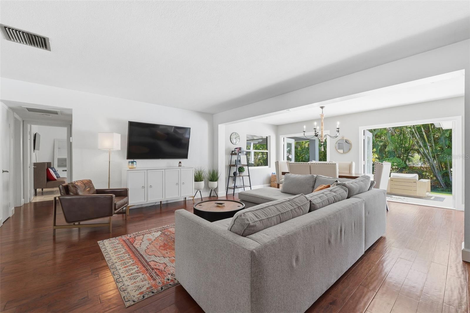 GUY ROY L SUB - Residential