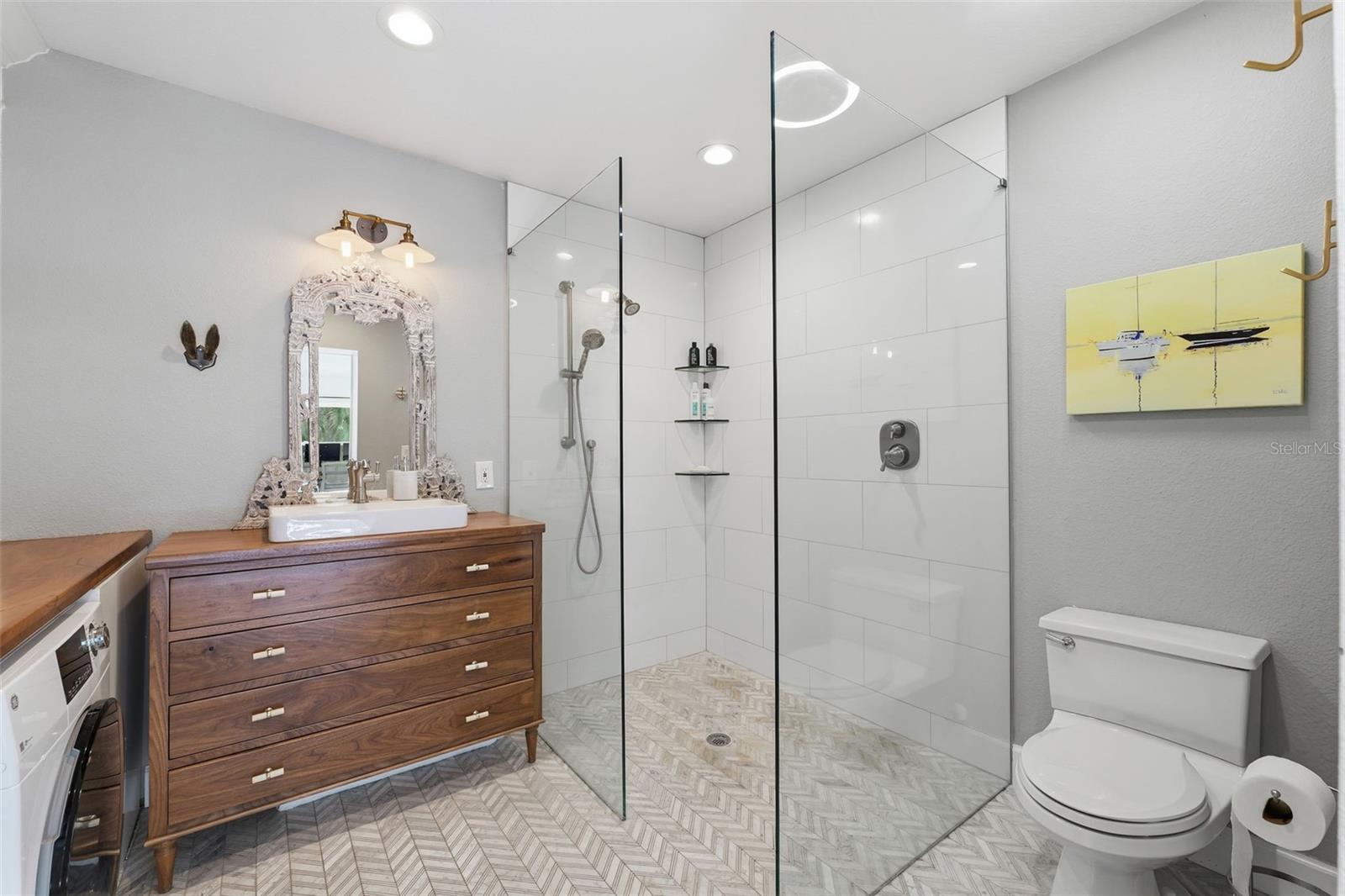 GUY ROY L SUB - Residential