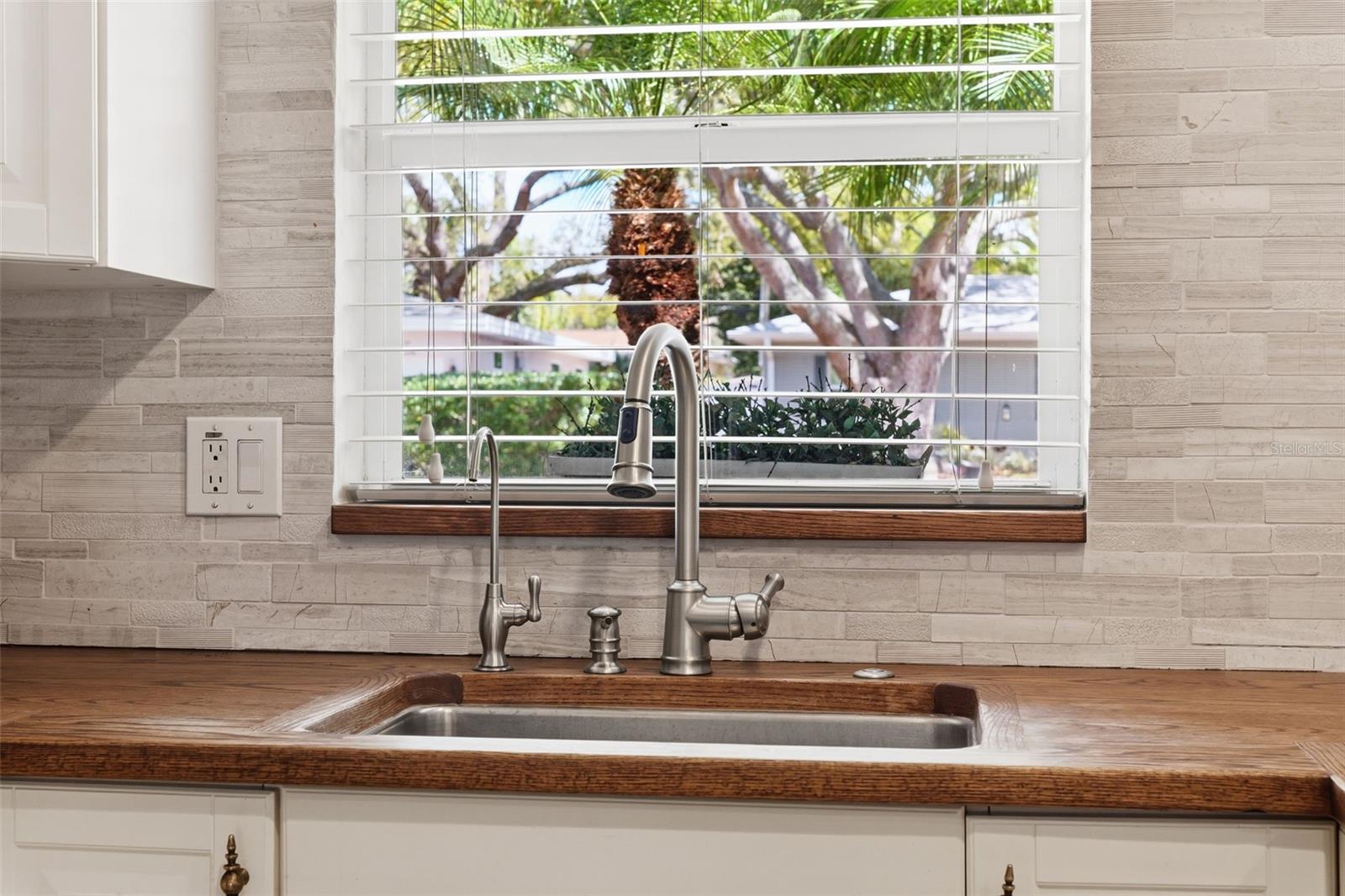 GUY ROY L SUB - Residential