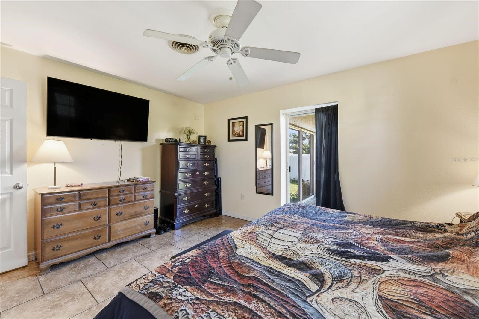 SOUTH VENICE - Residential