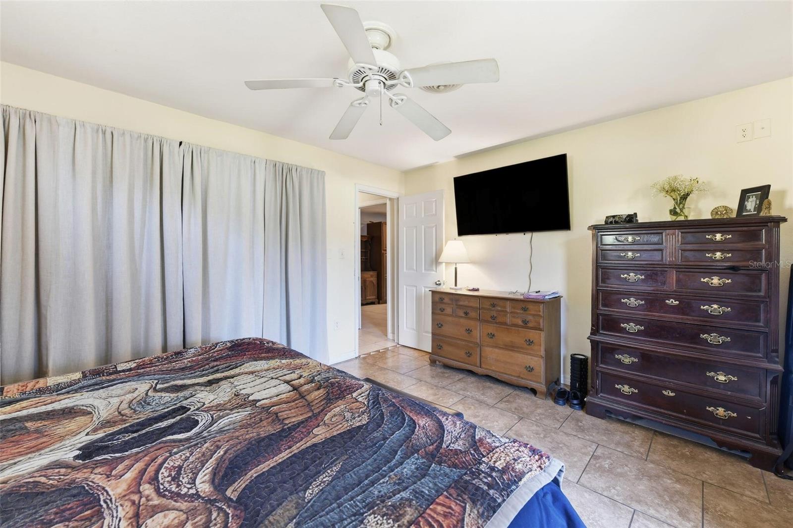 SOUTH VENICE - Residential