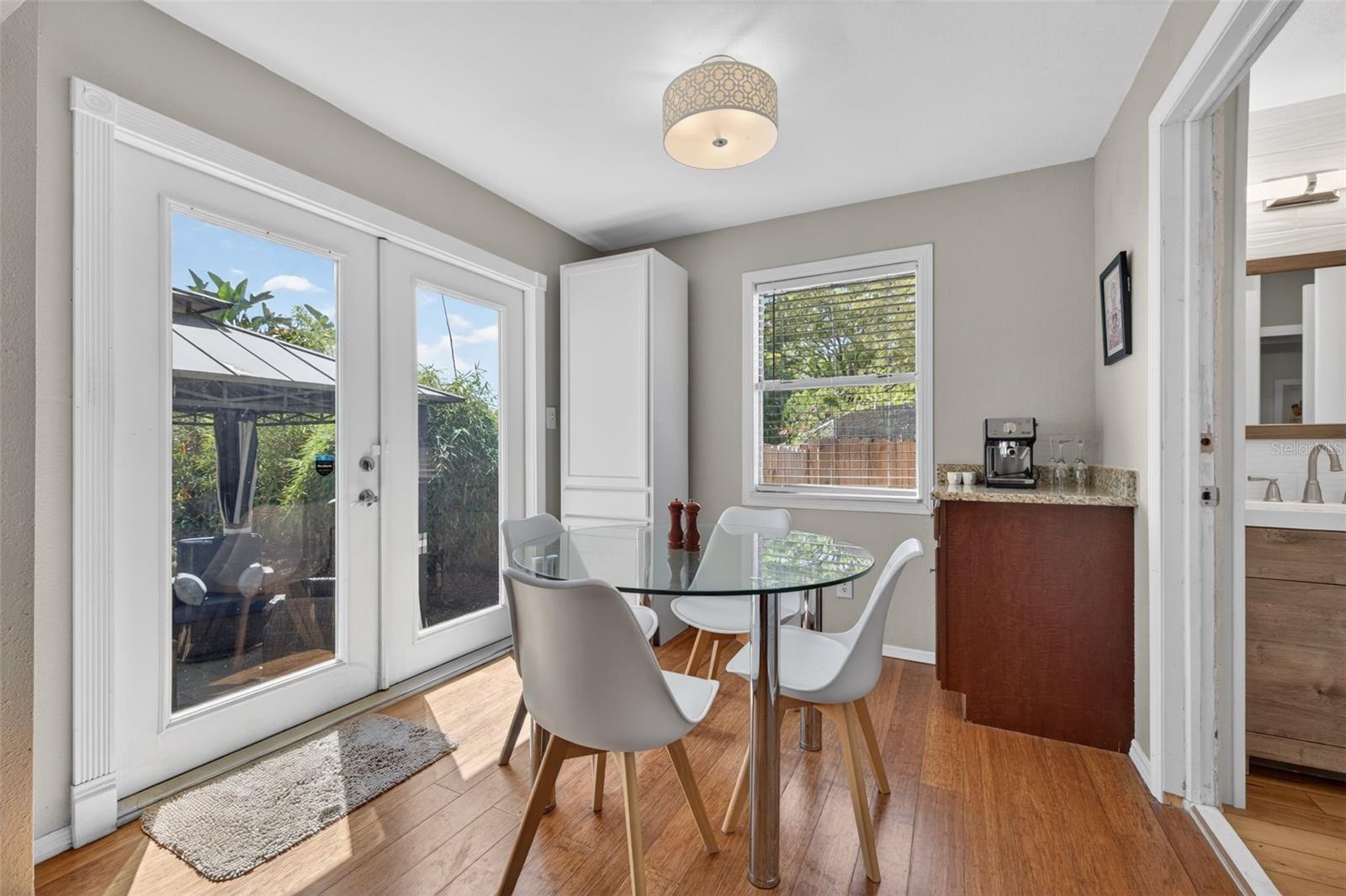 FLORAL VILLA ESTATES - Residential