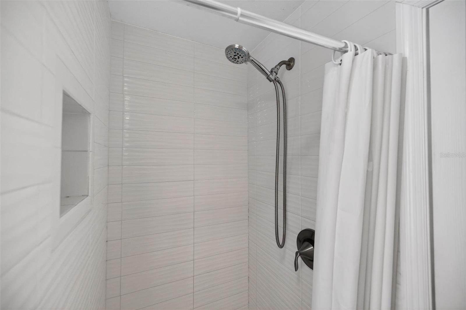 FLORAL VILLA ESTATES - Residential