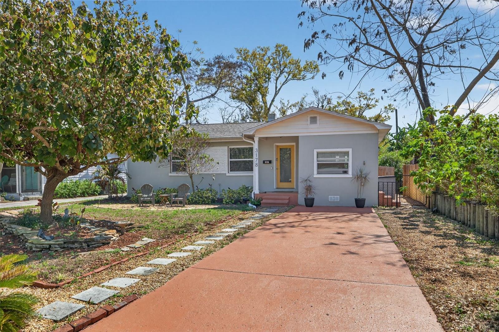 FLORAL VILLA ESTATES - Residential