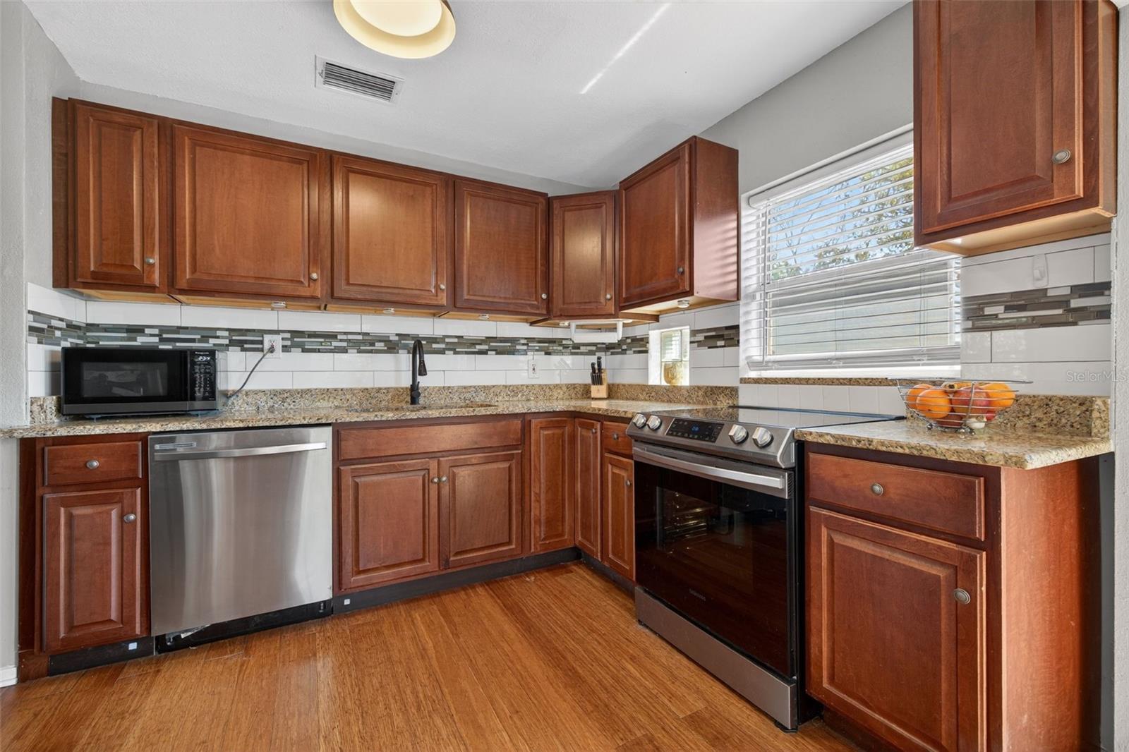 FLORAL VILLA ESTATES - Residential