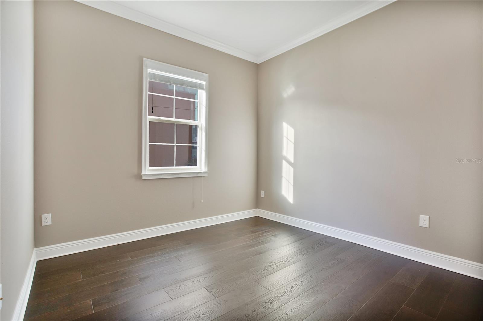 EAGLE CRK VILLAGE K PH 1A - Residential Lease