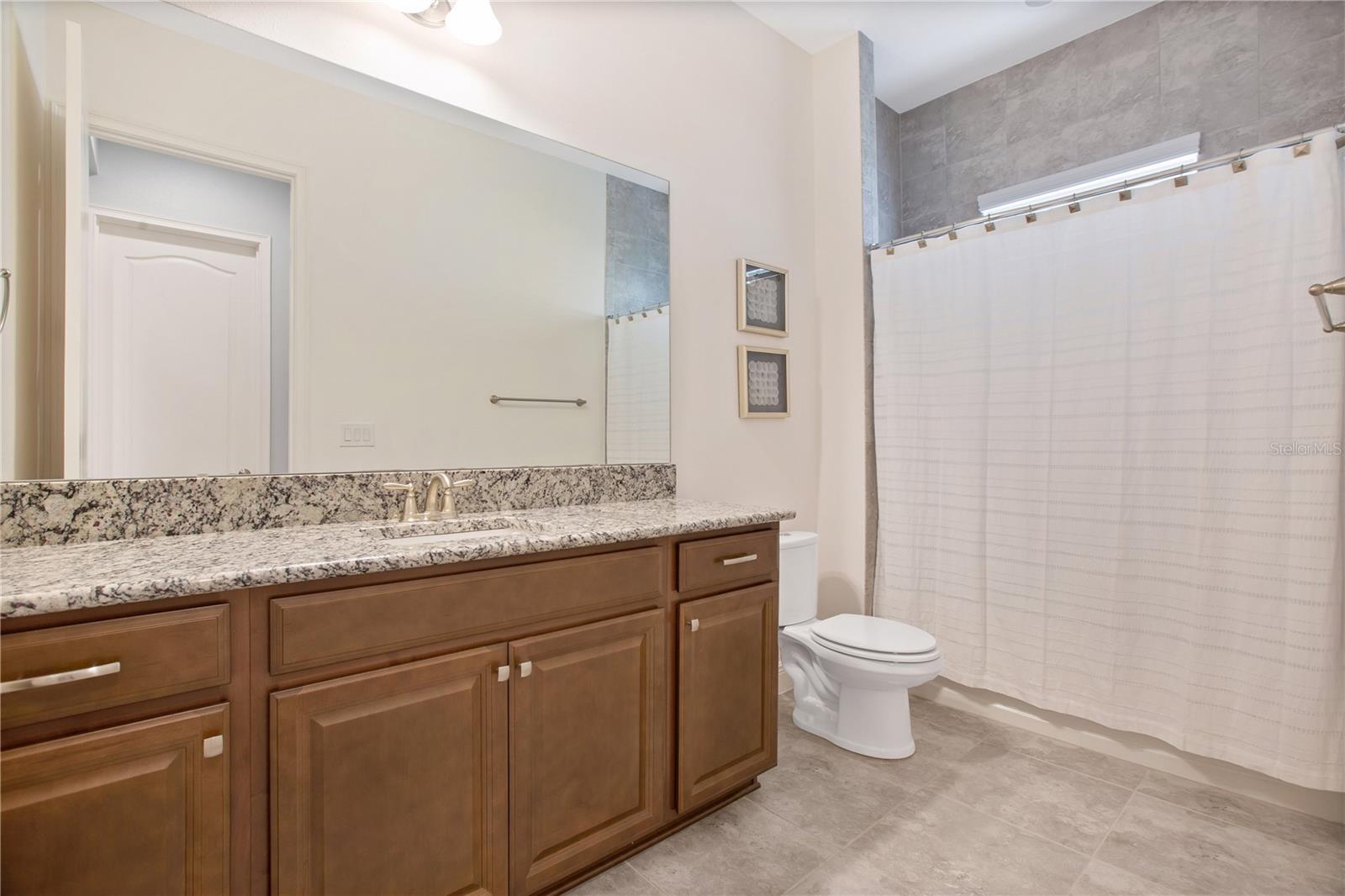 EAGLE CRK VILLAGE K PH 1A - Residential Lease