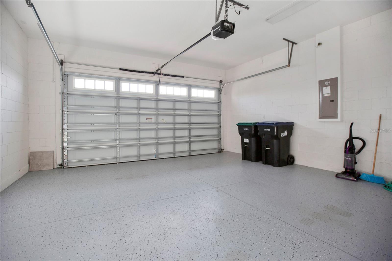 EAGLE CRK VILLAGE K PH 1A - Residential Lease