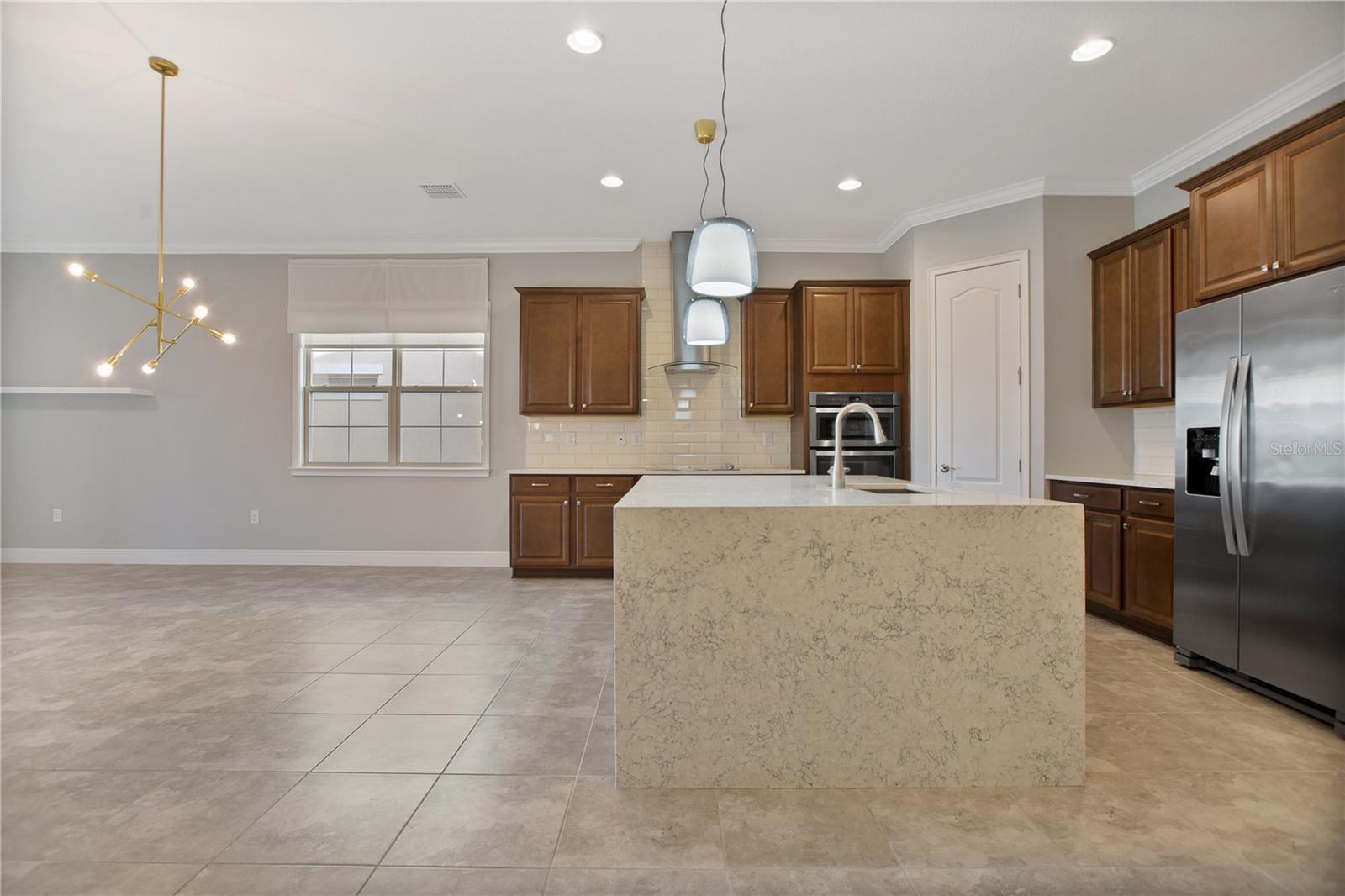 EAGLE CRK VILLAGE K PH 1A - Residential Lease