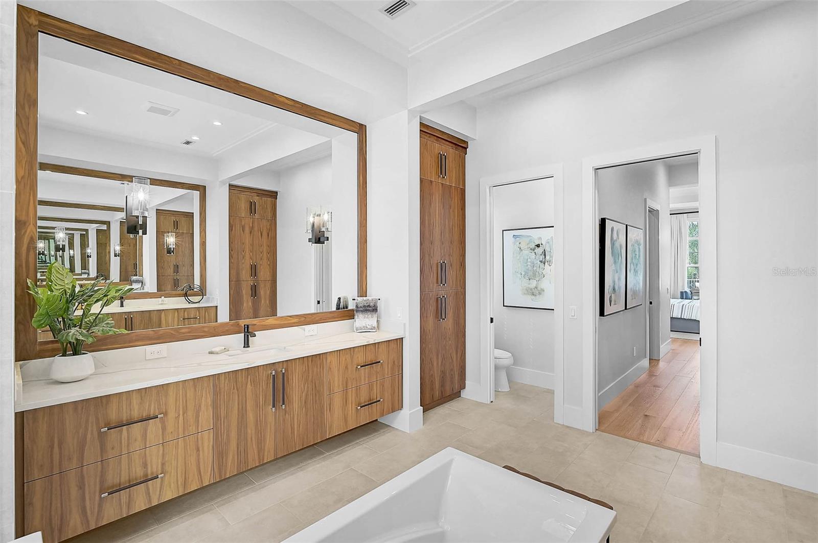 SARA SANDS - Residential