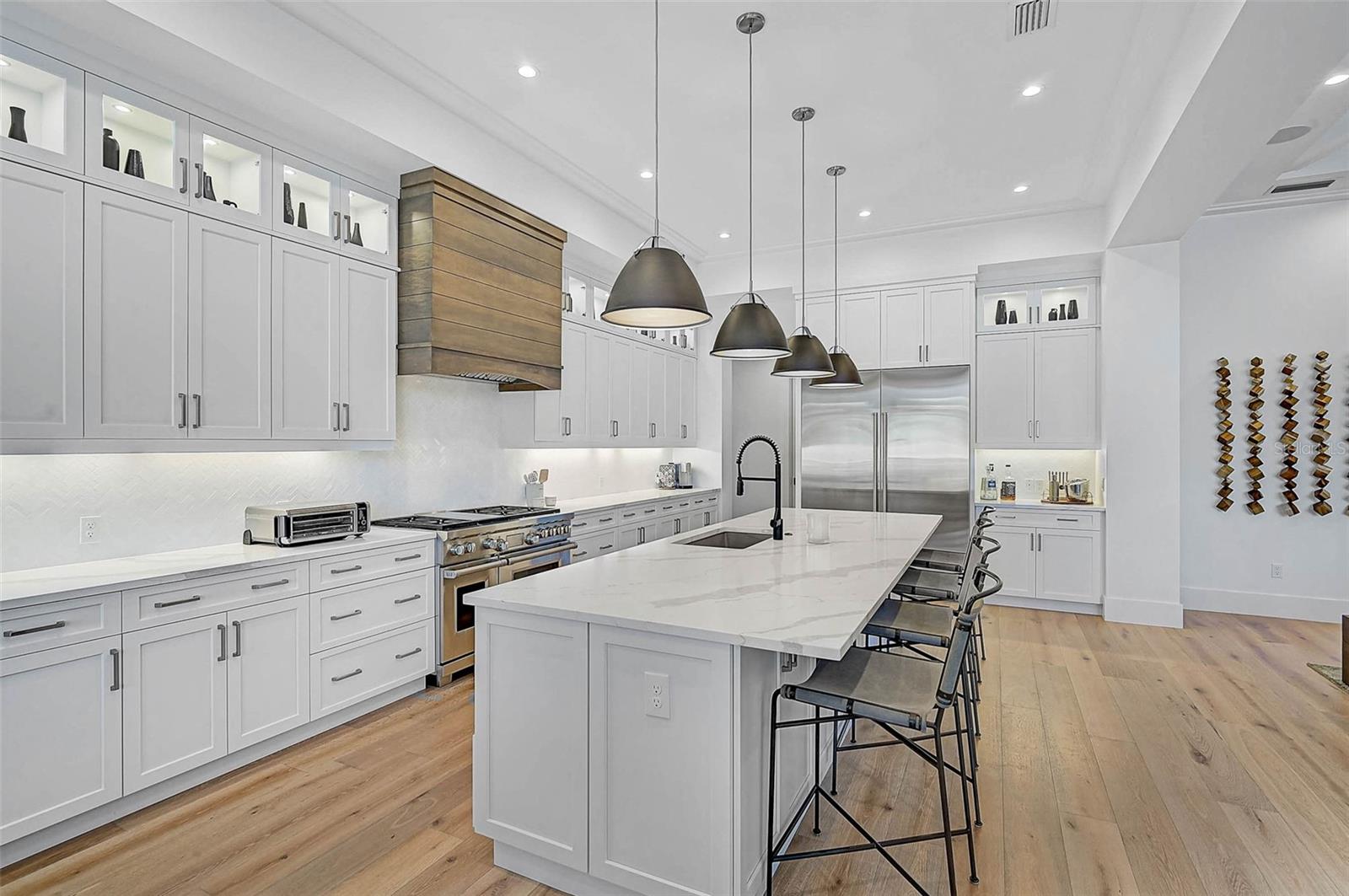 SARA SANDS - Residential