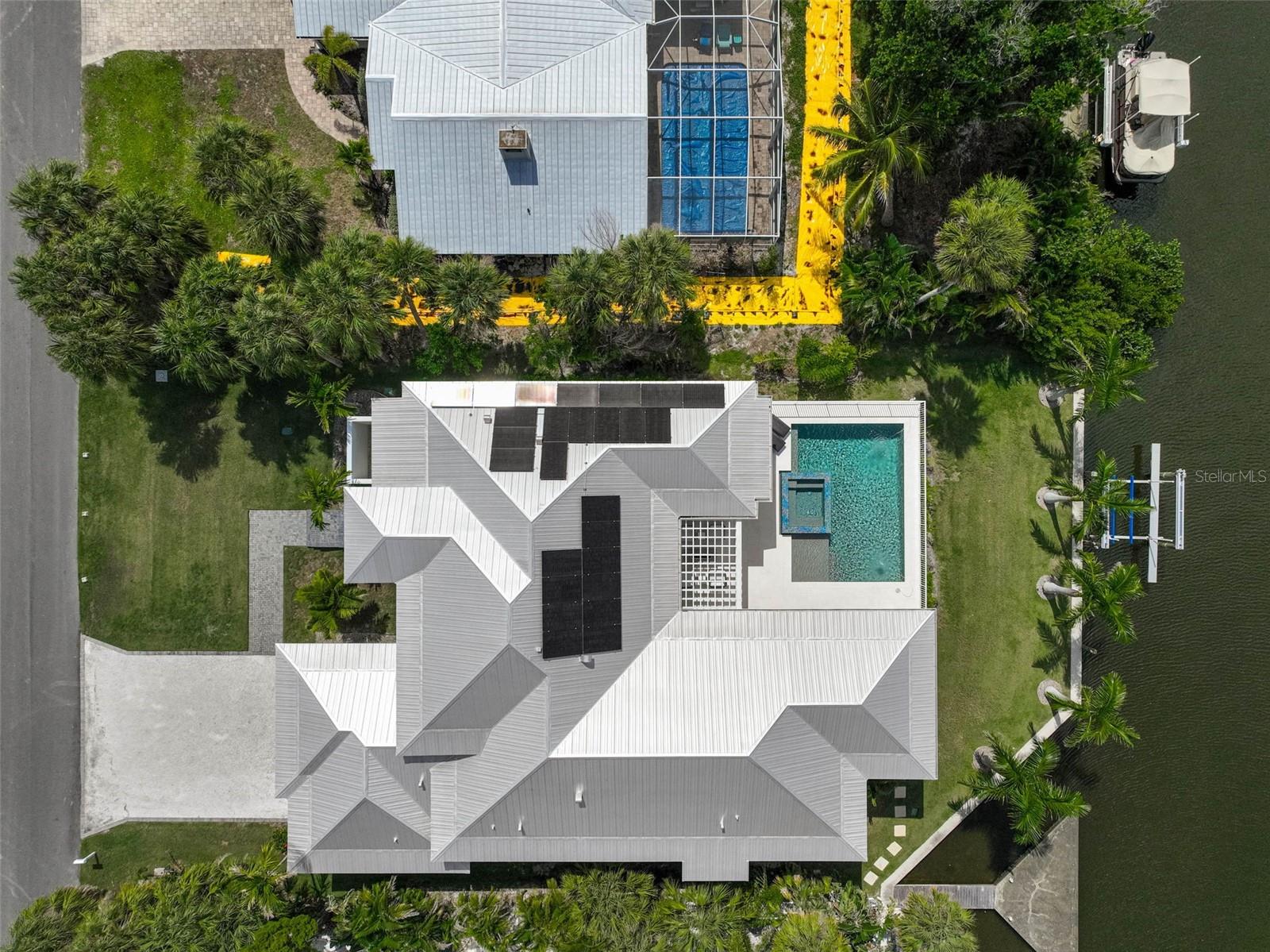 5058 WINDWARD AVENUE