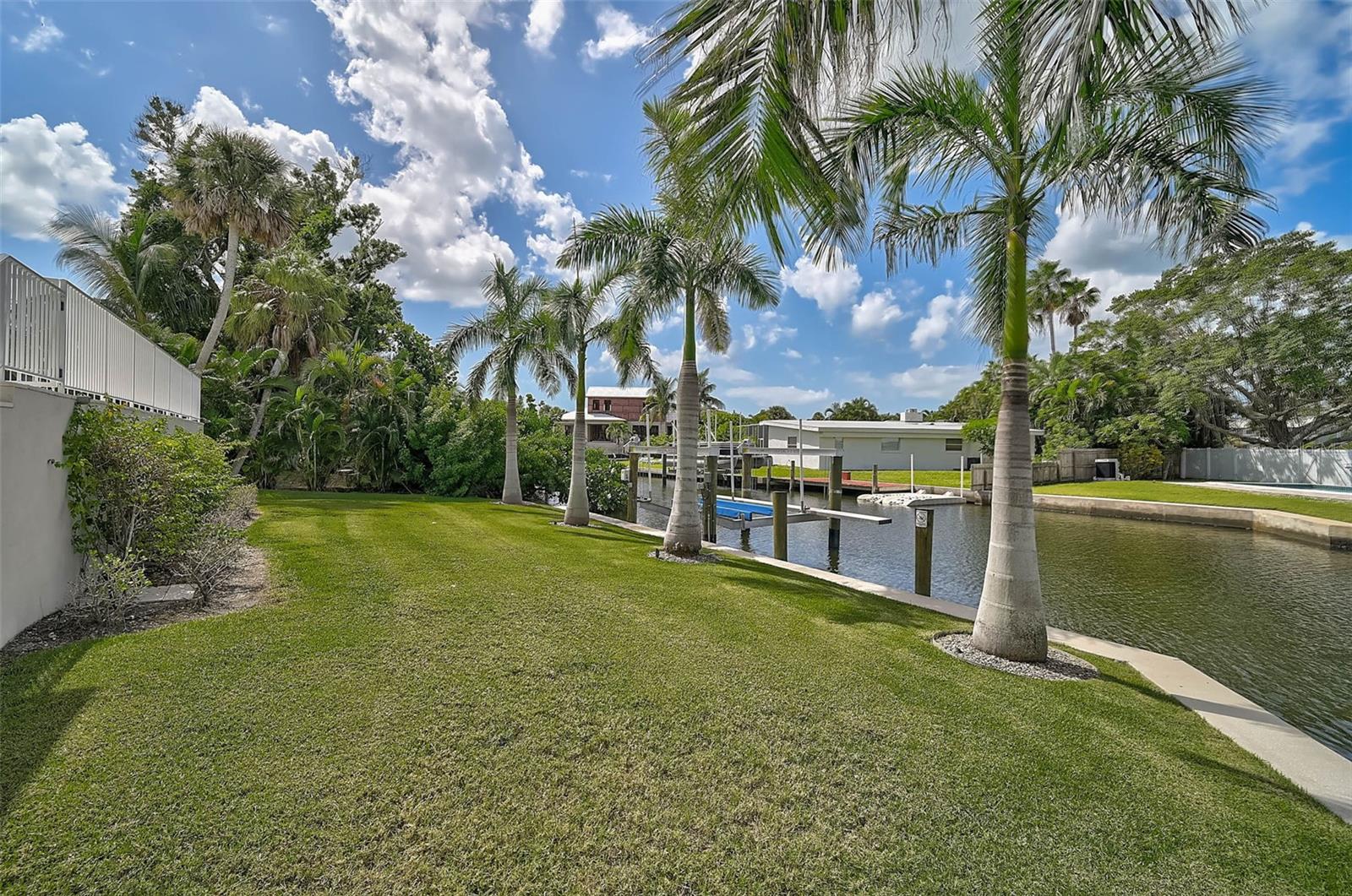 SARA SANDS - Residential